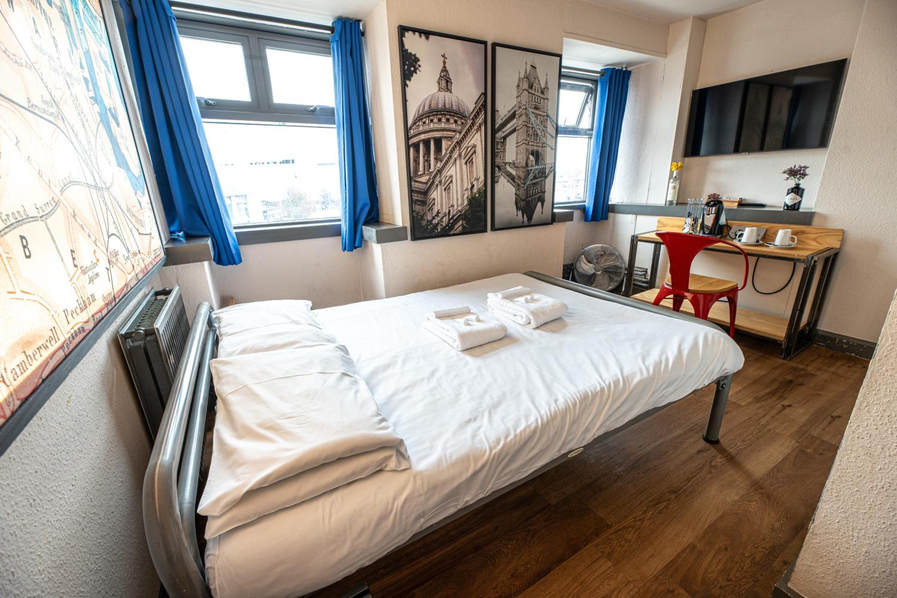 Standard Double Room photo 3