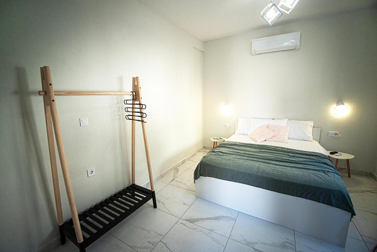 Basic Triple Room photo 2