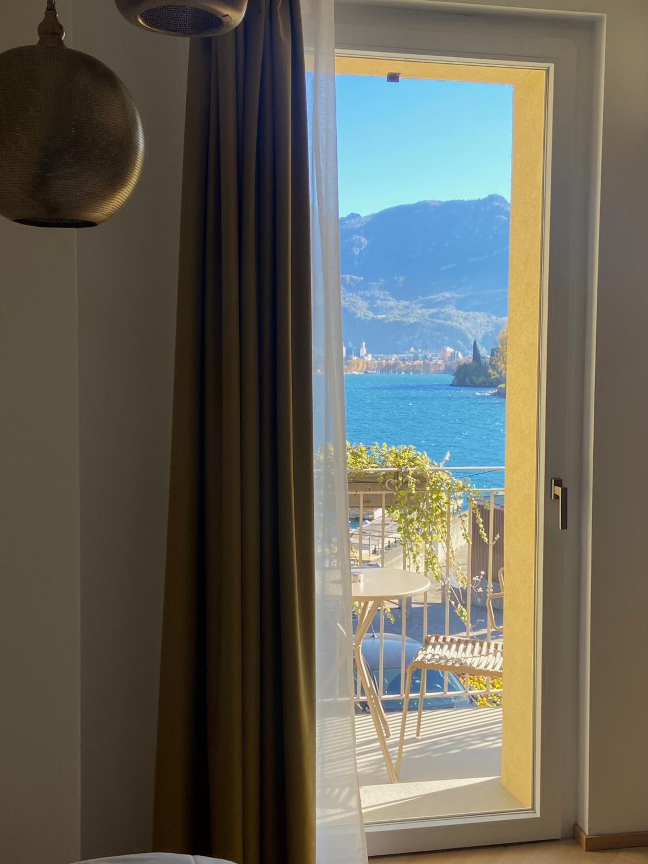 Suite with Lake View photo 2