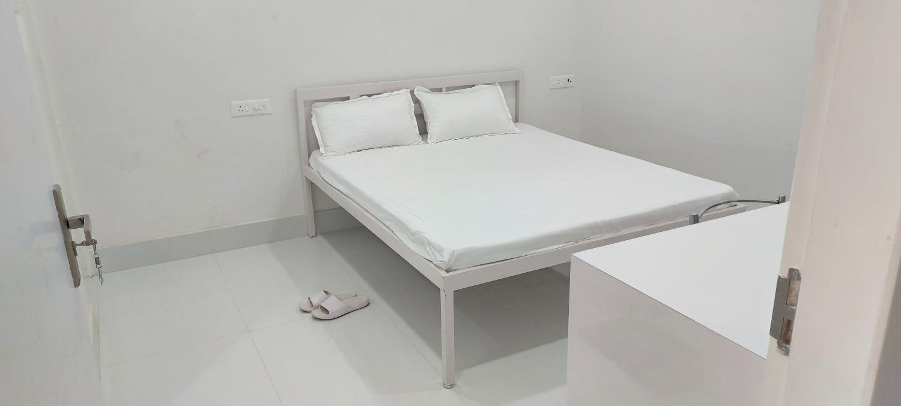 Double Room with Private Bathroom photo 1