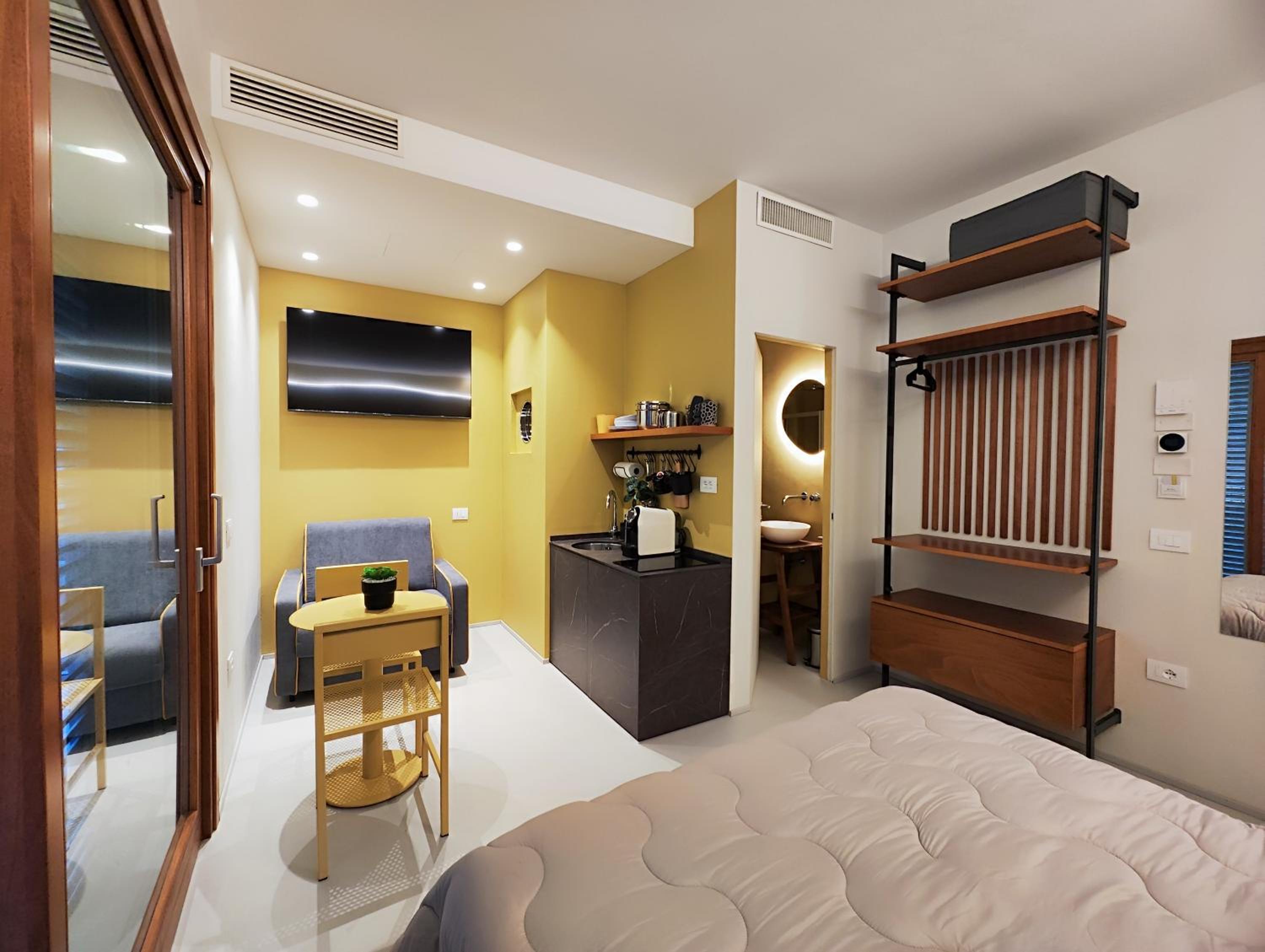 Triple Room