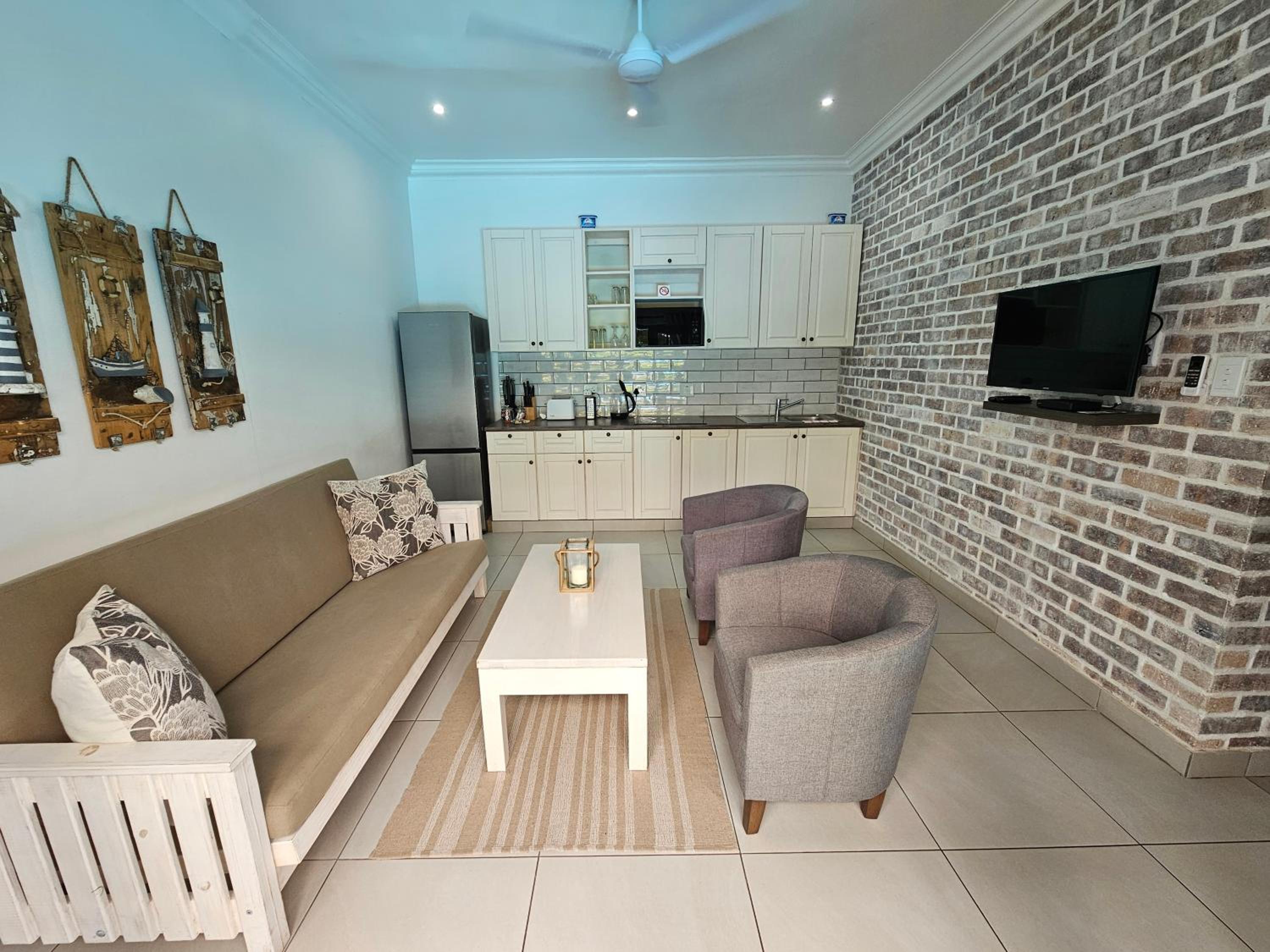 Apartment with Pool View  - Photo 9