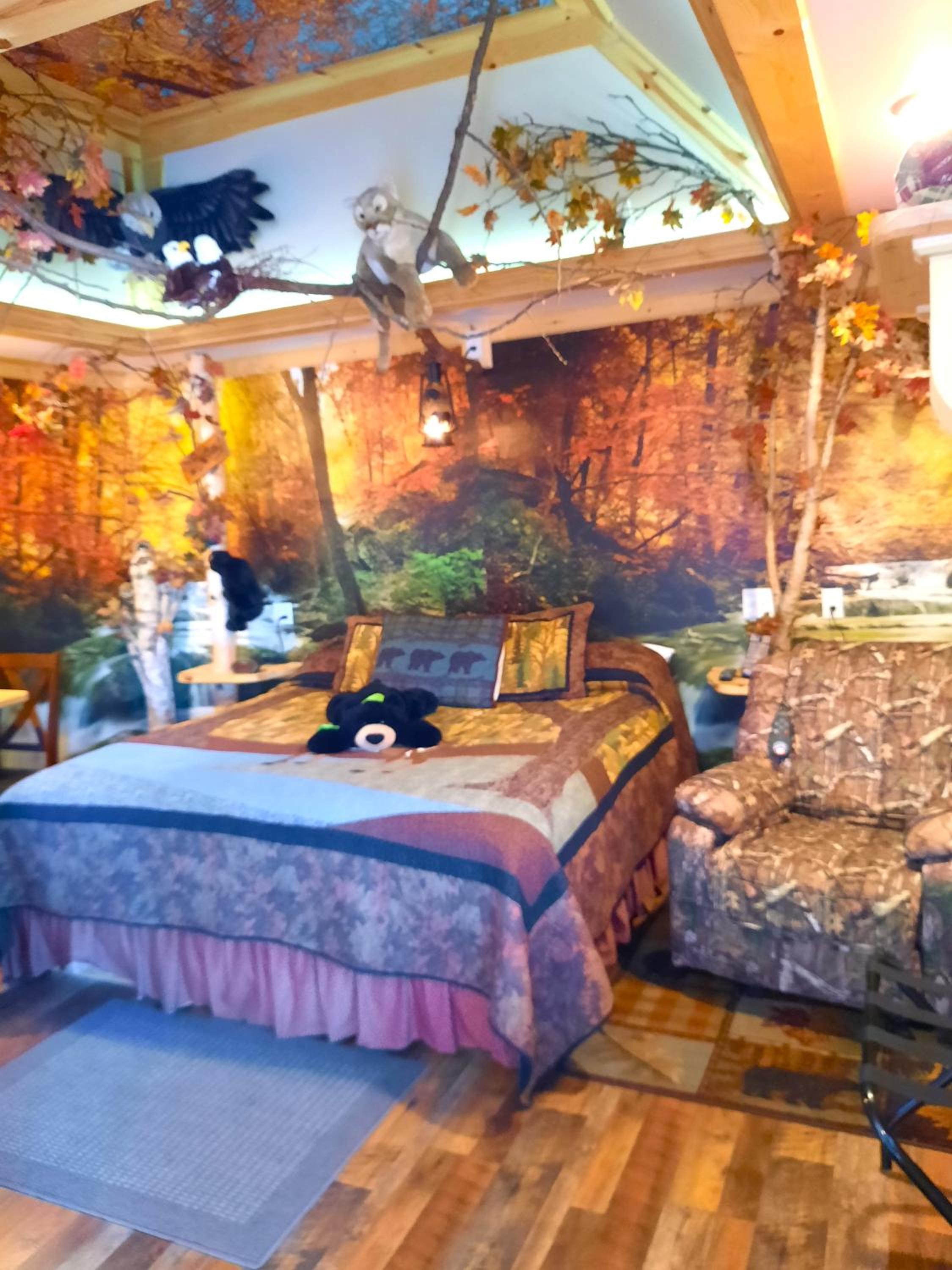King Suite (King Forrest)