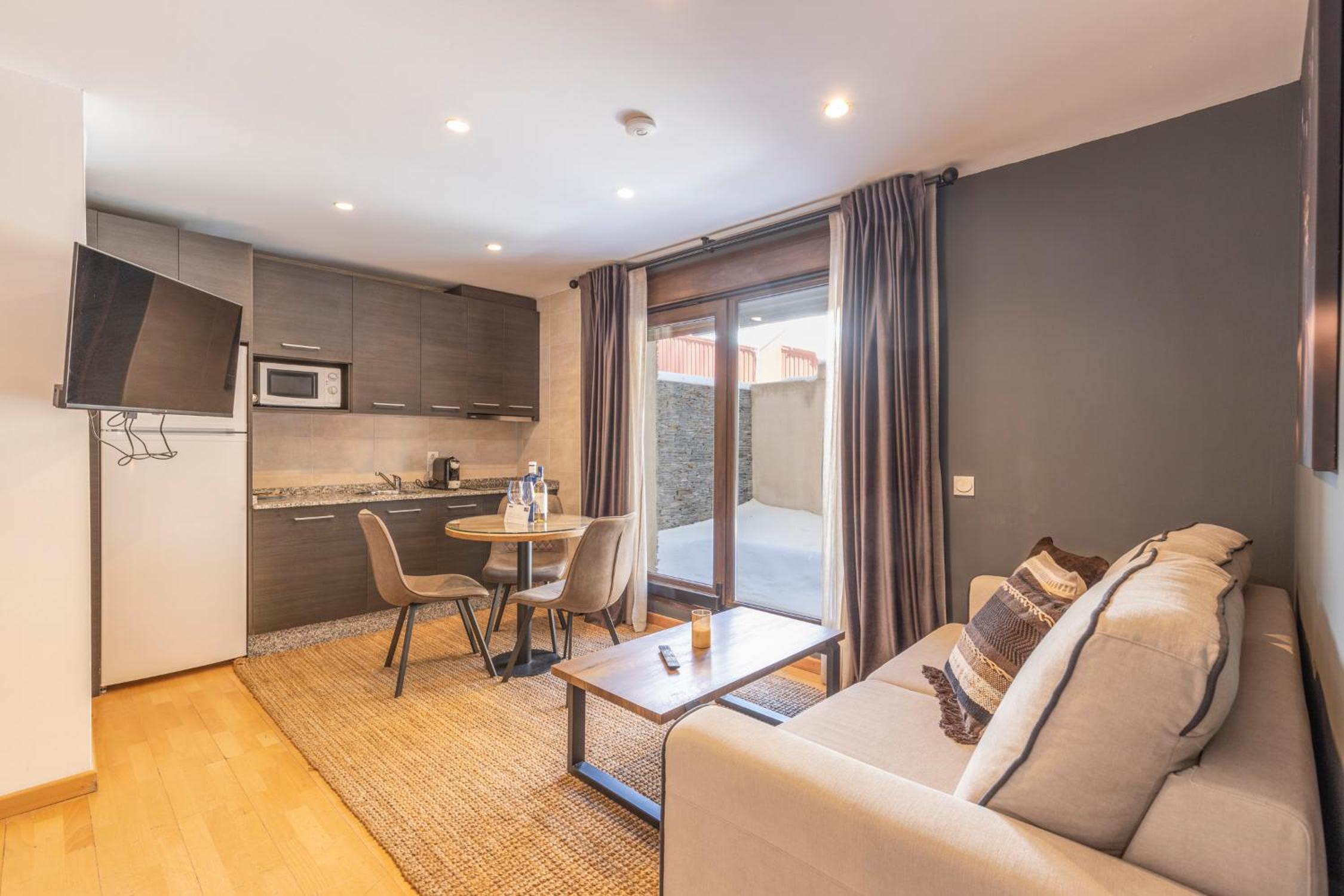 Studio Apartment - Ground Floor photo 3