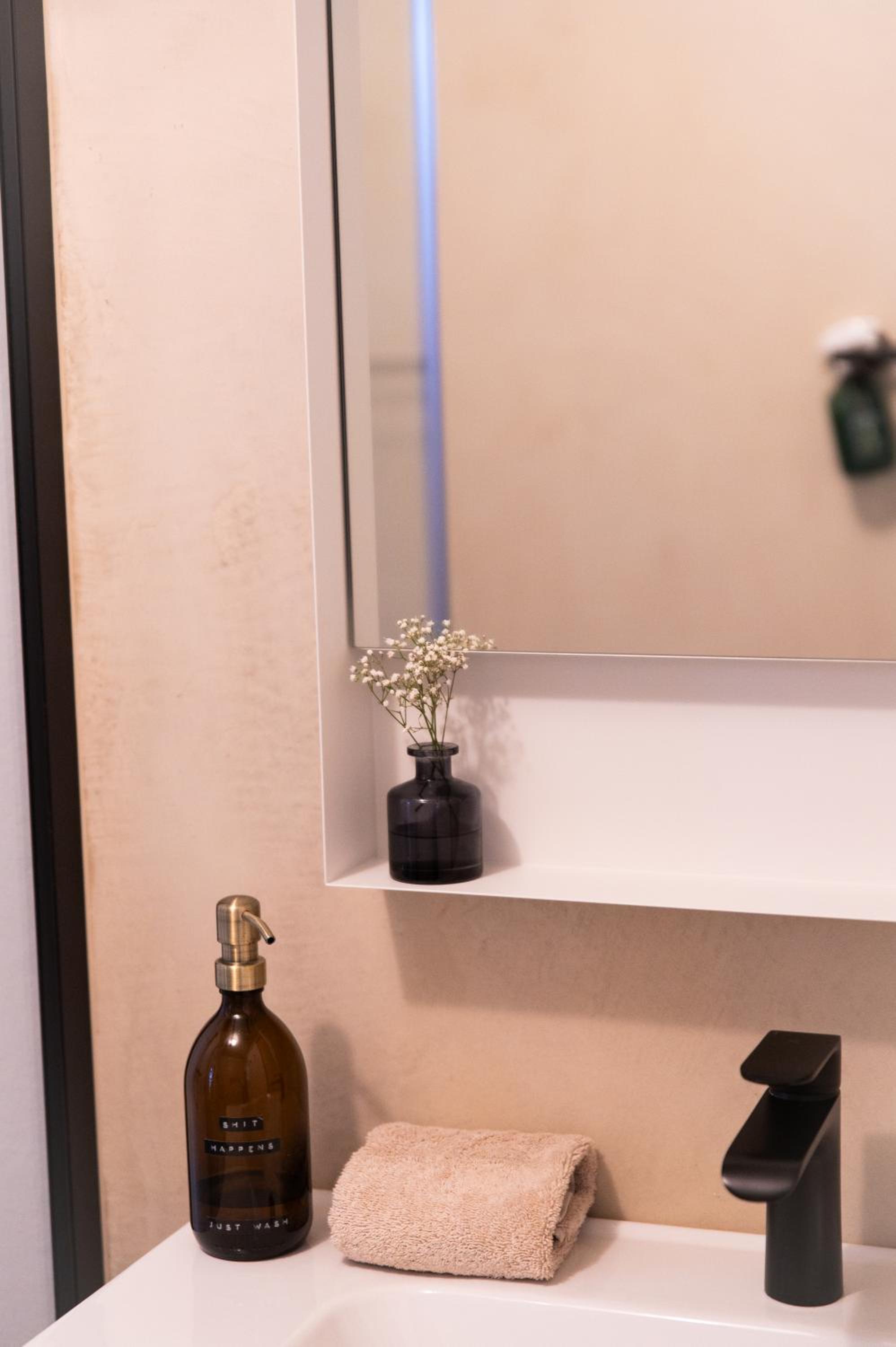 Double Room with Private Bathroom photo 2