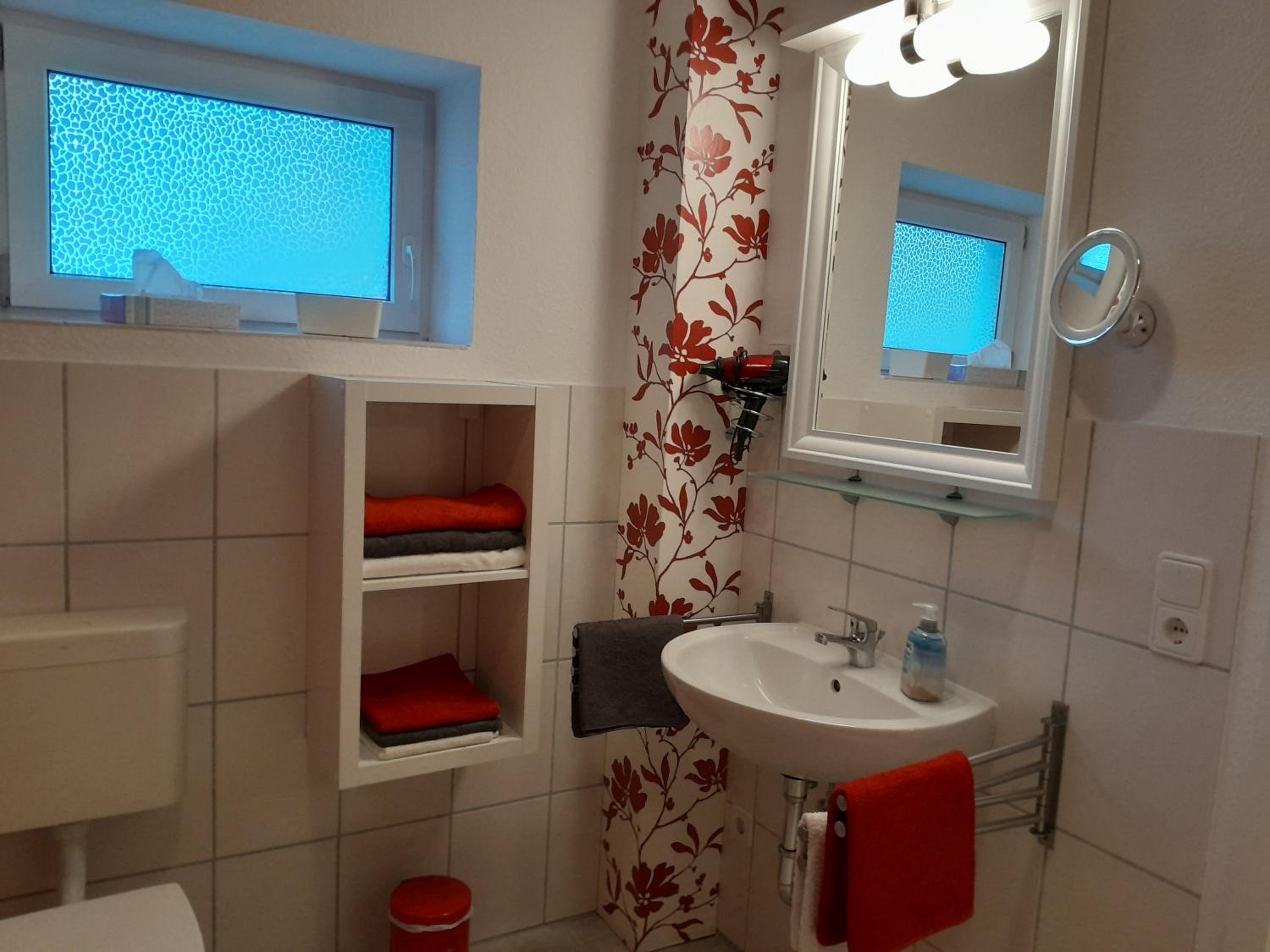 Two-Bedroom Deluxe Apartment with Garden View photo 2