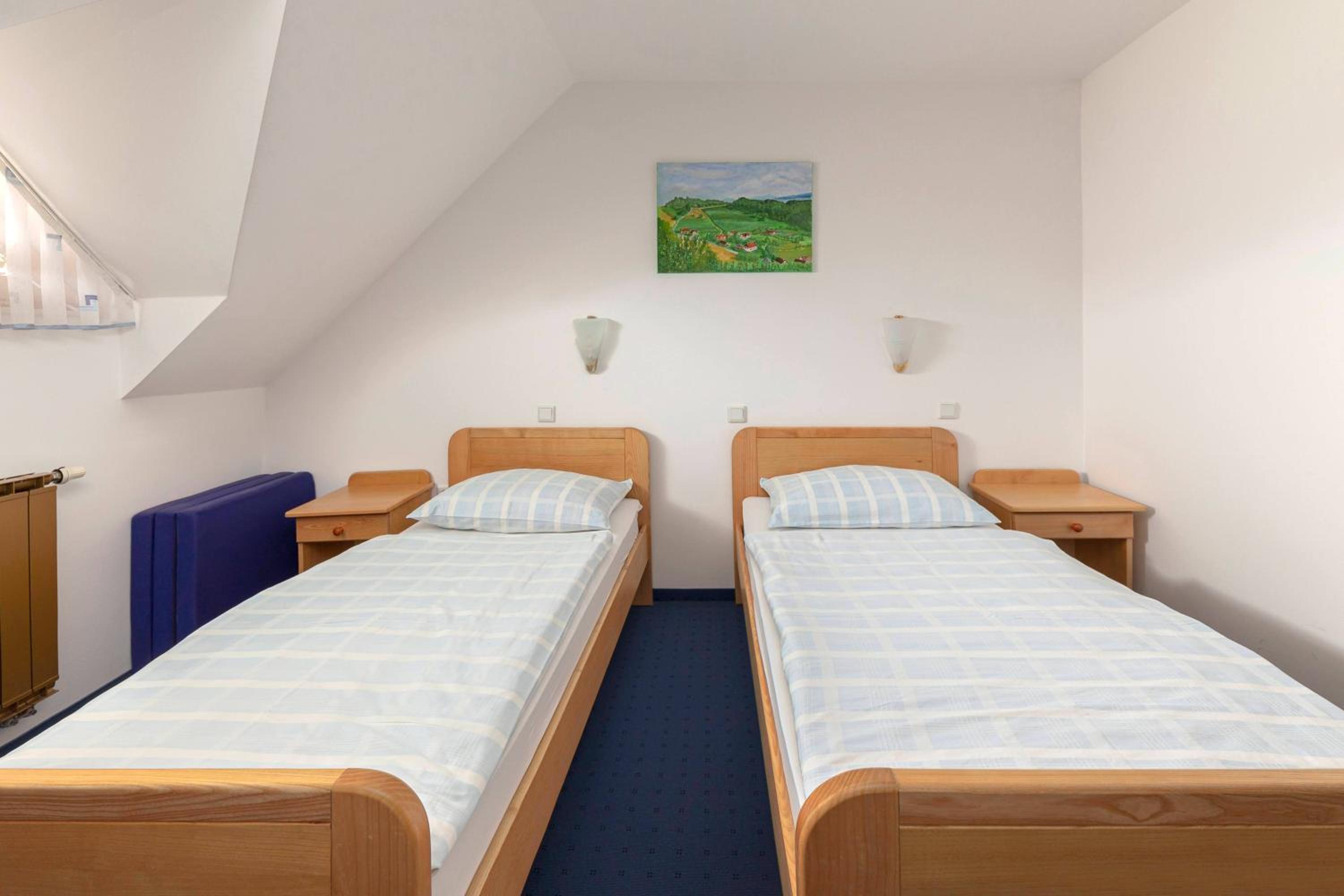 Standard Double Room - Photo 6