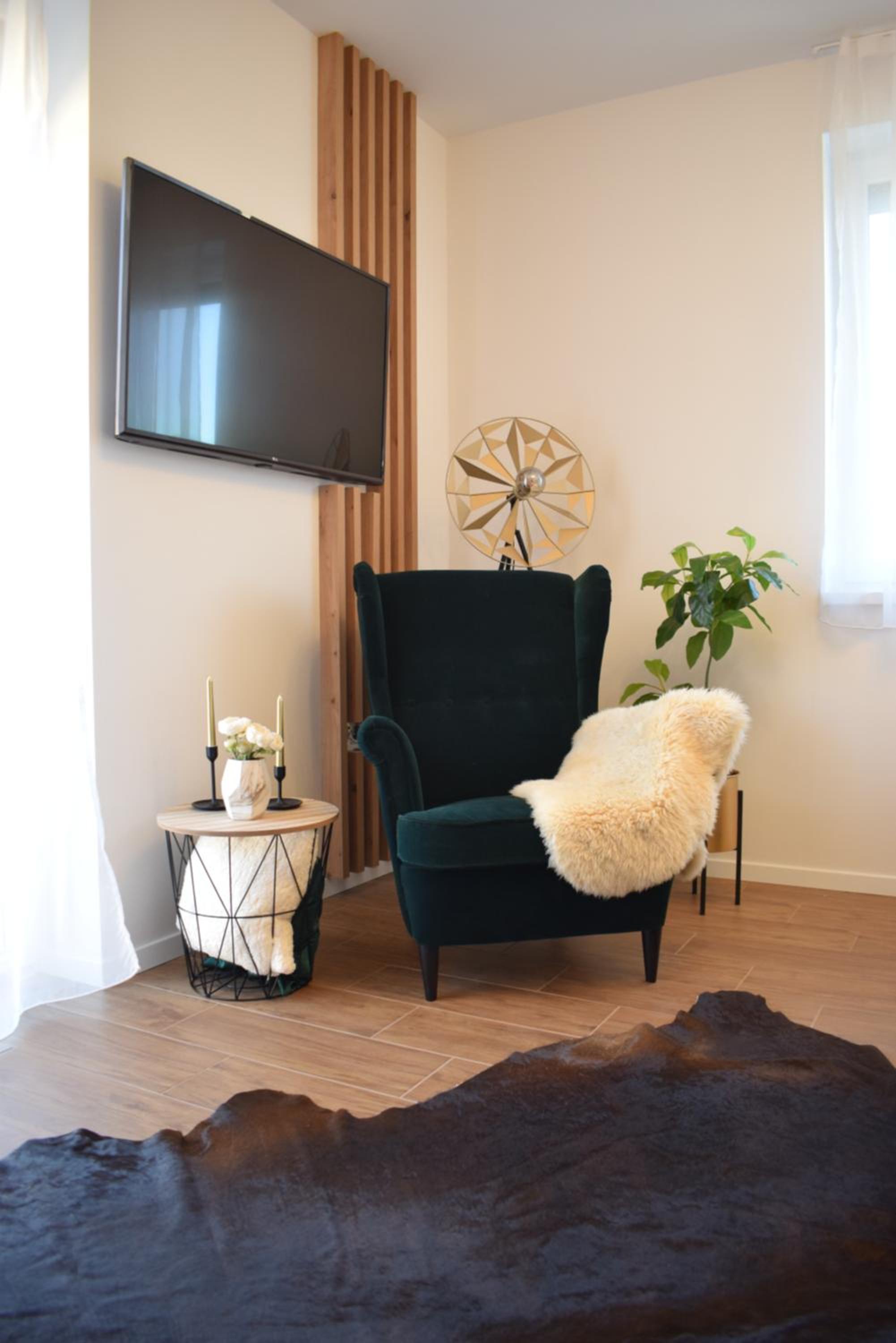 One-Bedroom Apartment photo 3