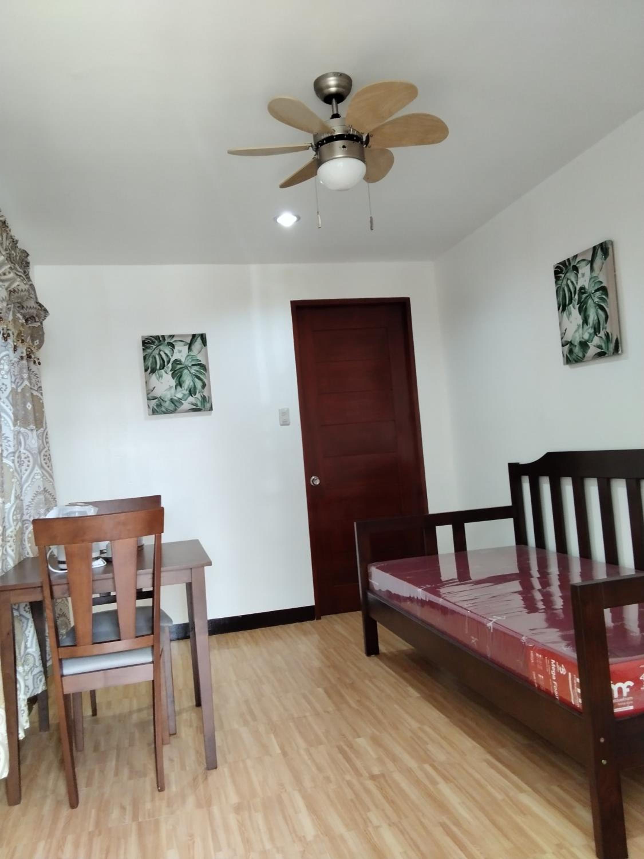 Queen Room with Two Queen Beds photo 1