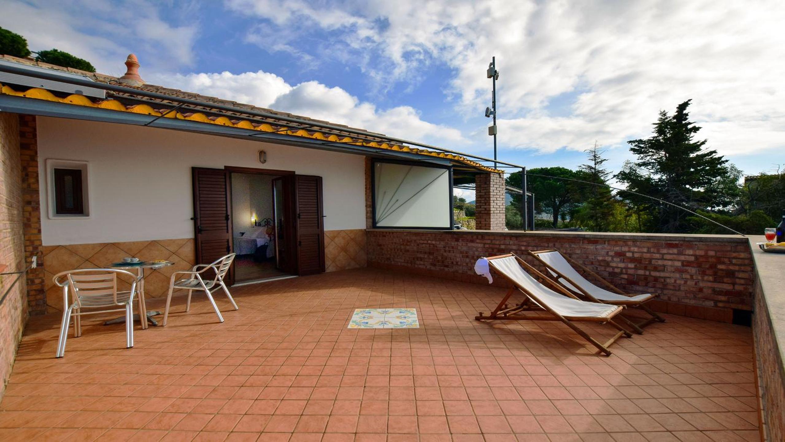 Quadruple Room with Sea View photo 2