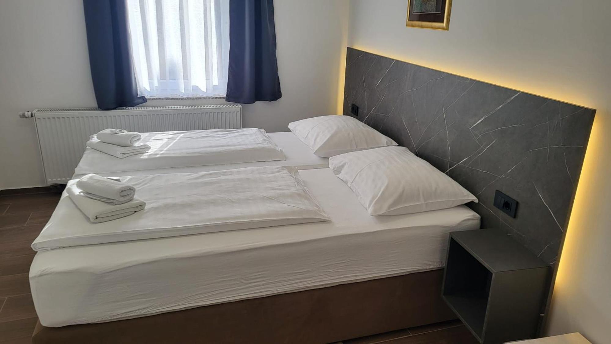 Double or Twin Room photo 1