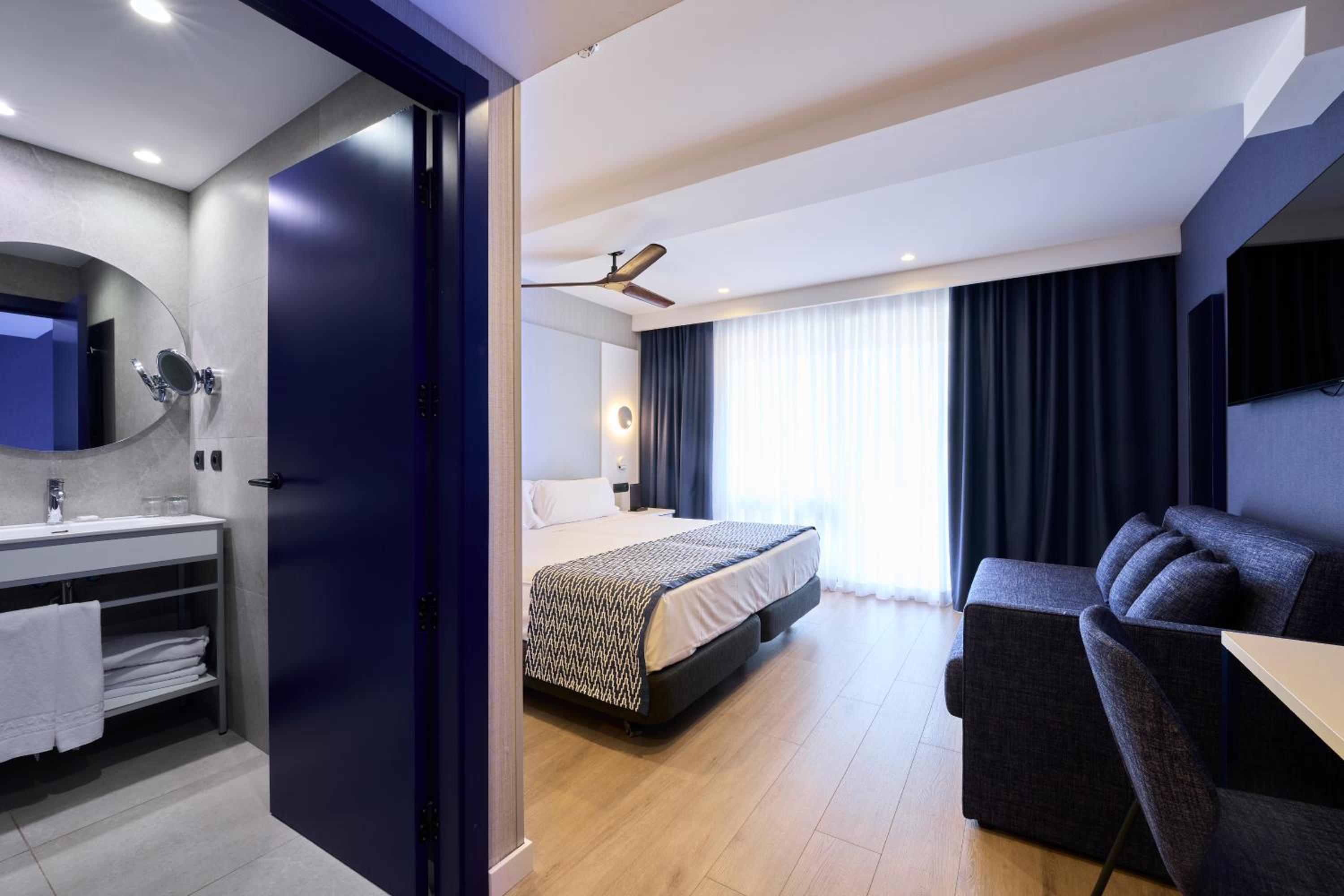 Premium Triple Room  - Photo 5