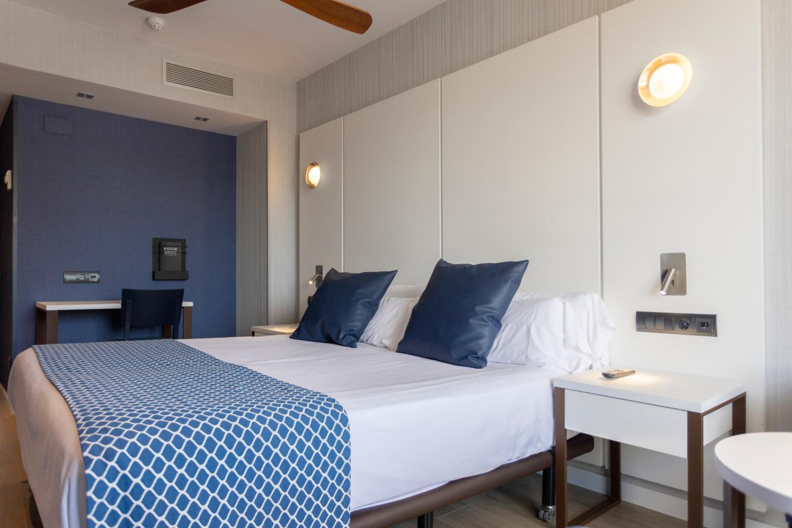 Premium Room - Photo 2