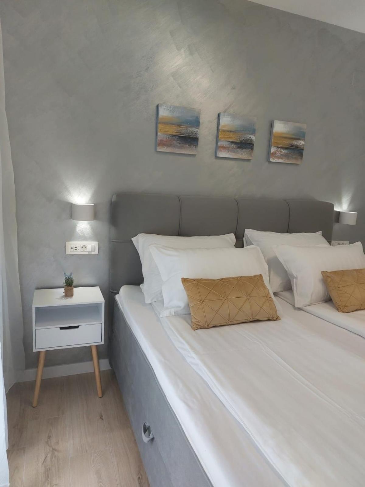 Apartment with Sea View photo 3