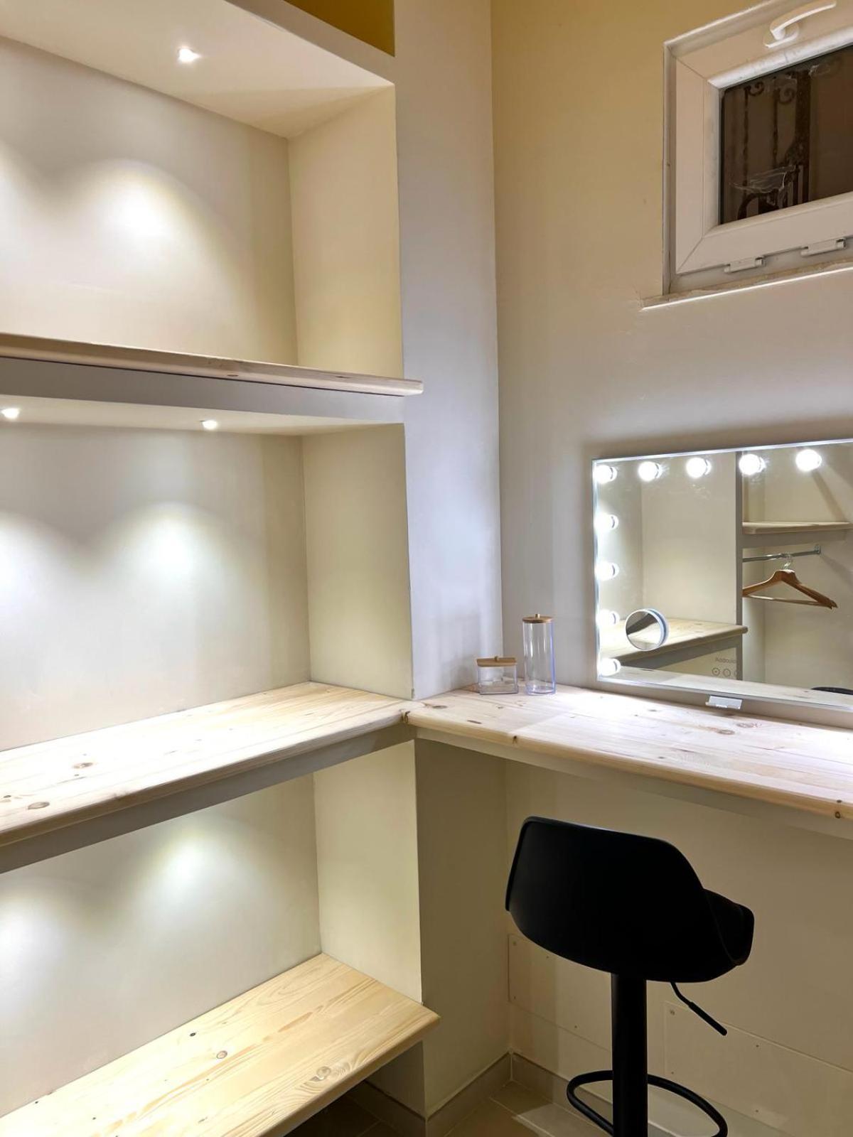 Studio Apartment photo 3