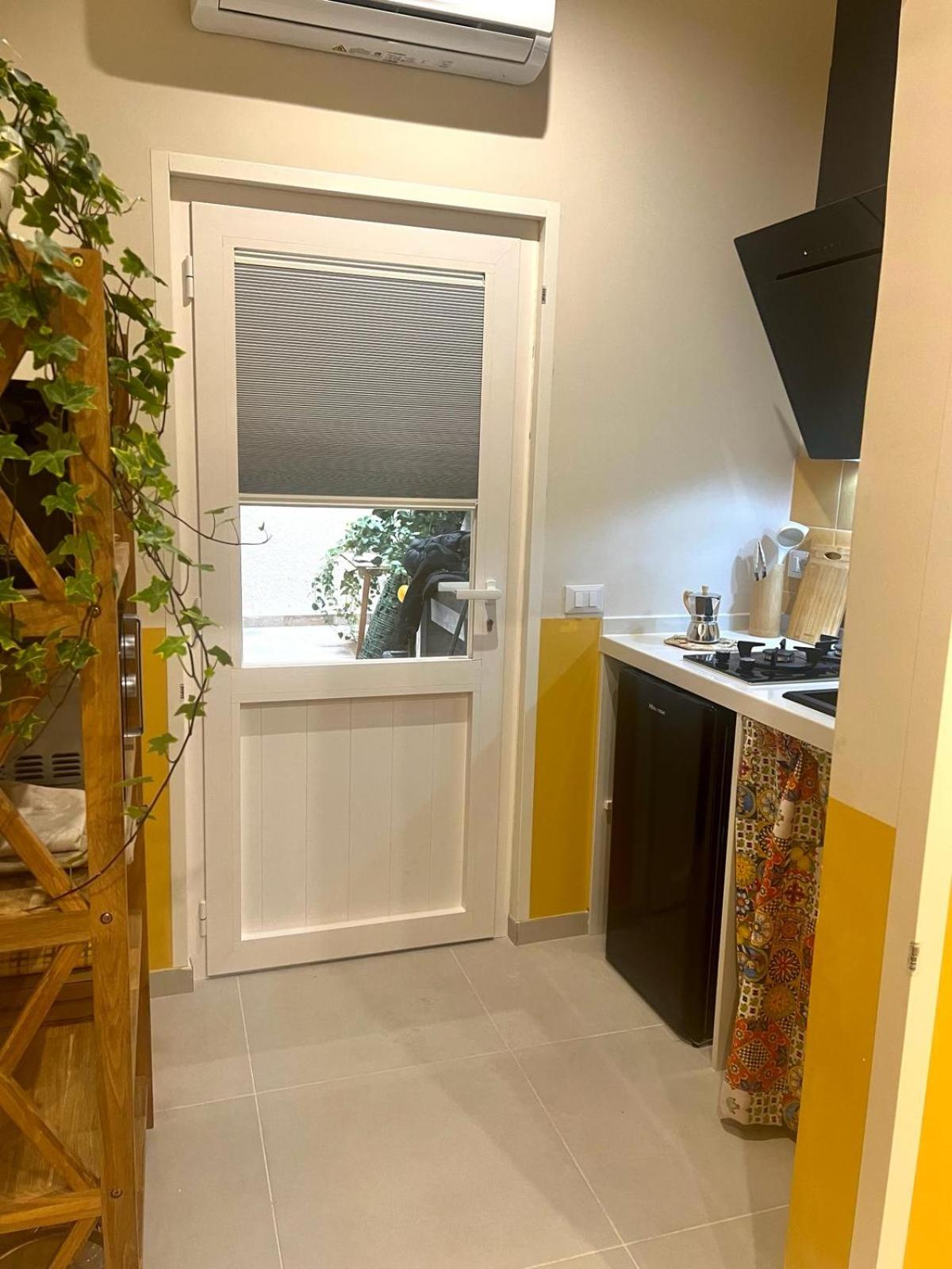 Studio Apartment photo 3