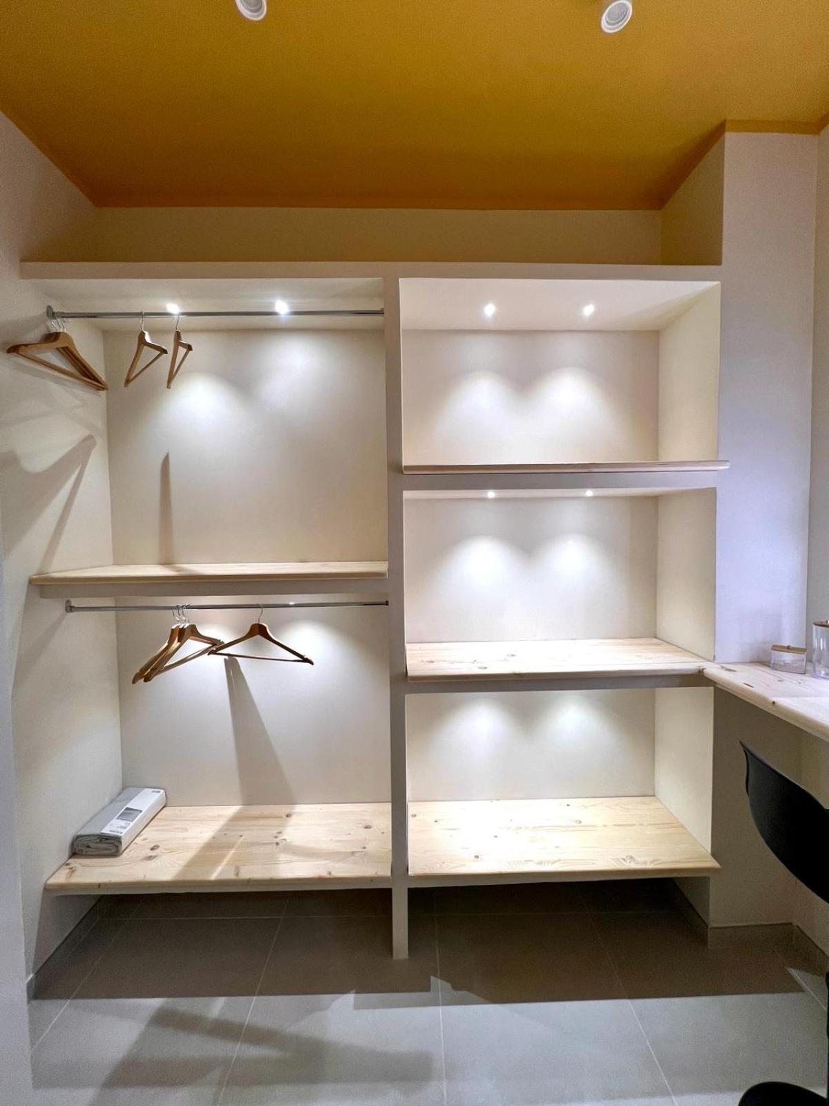 Studio Apartment photo 1