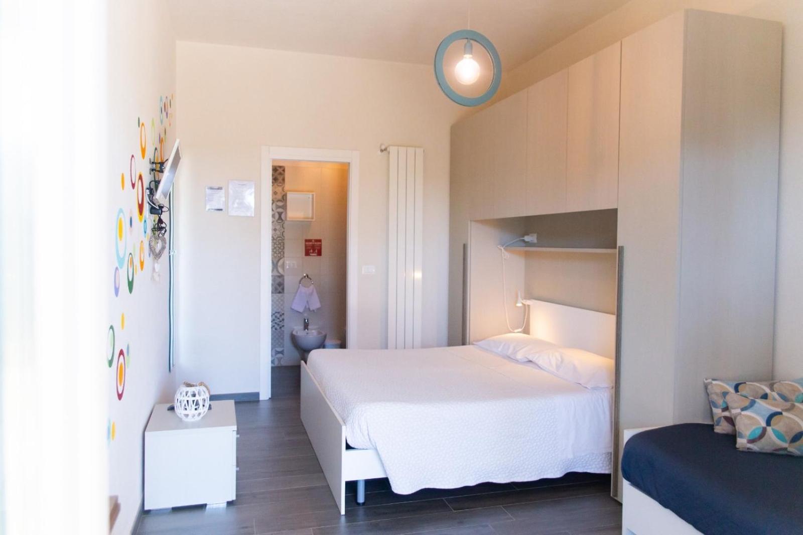 Deluxe Triple Room - Photo 1