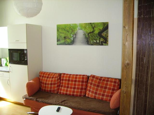 Apartment photo 2