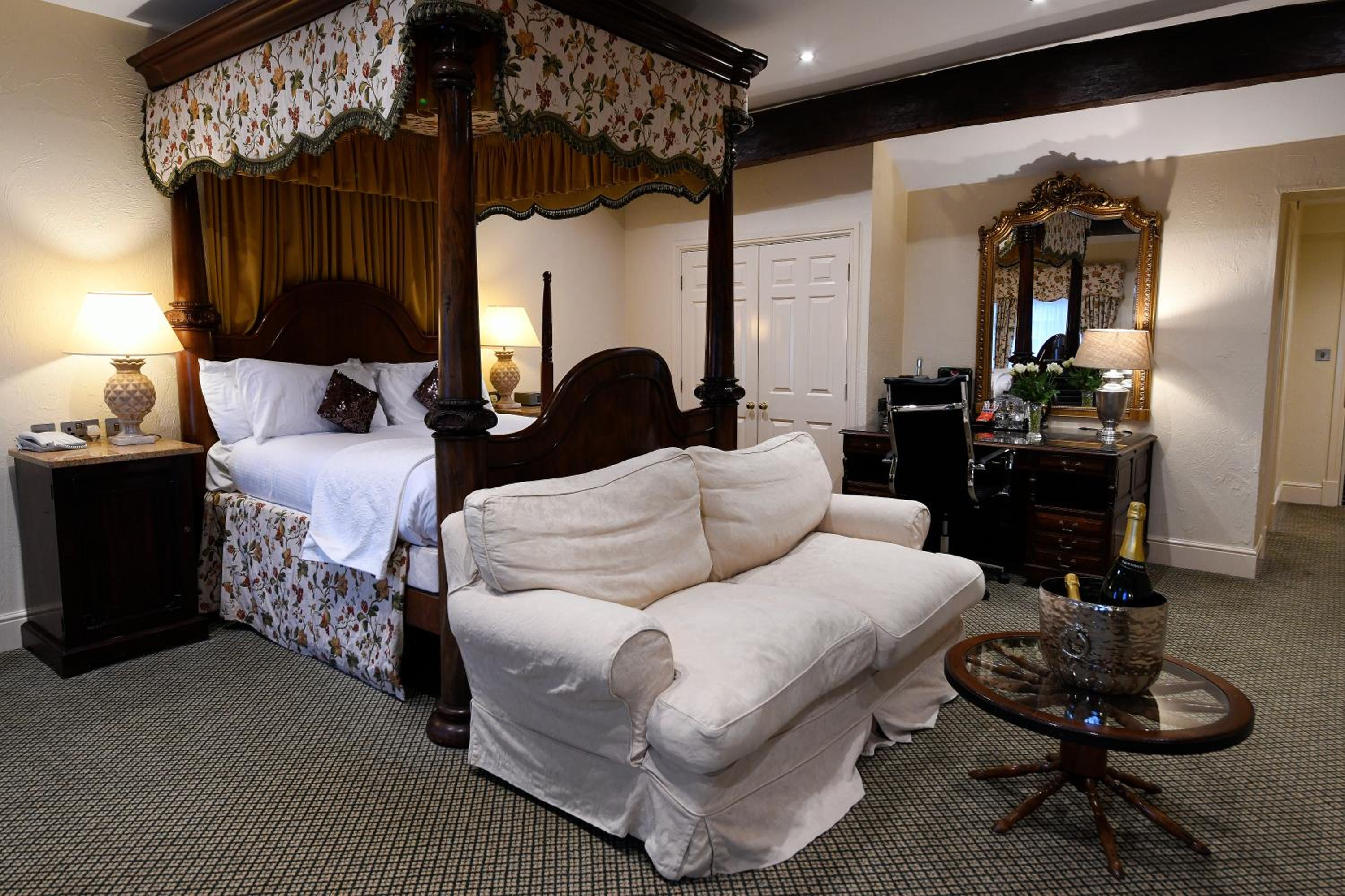 Junior Suite - Non-Smoking - Photo 6