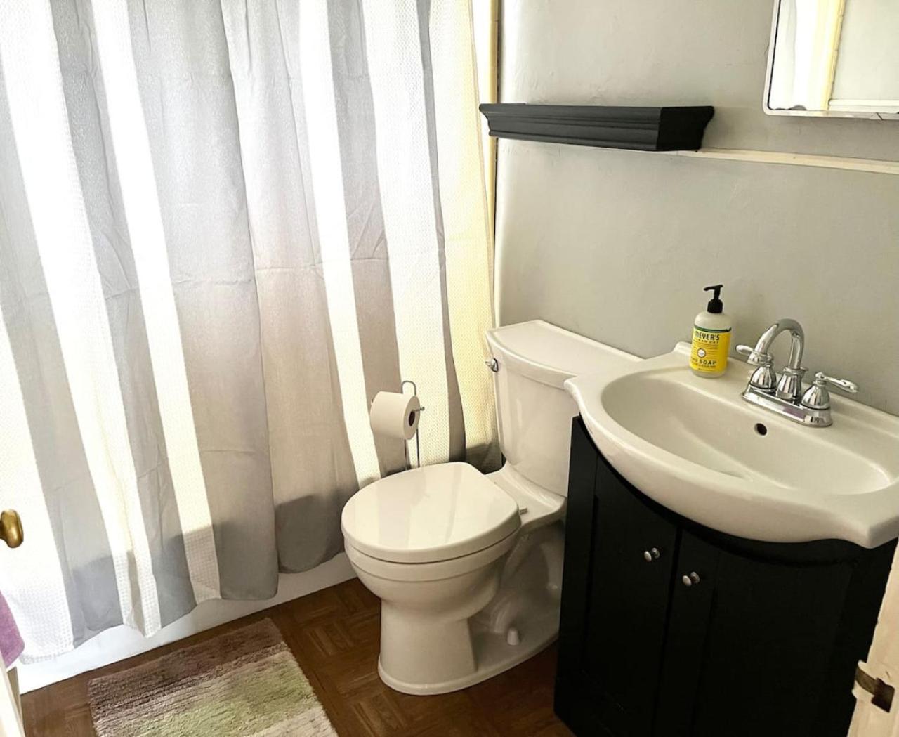 Two-Bedroom House photo 2