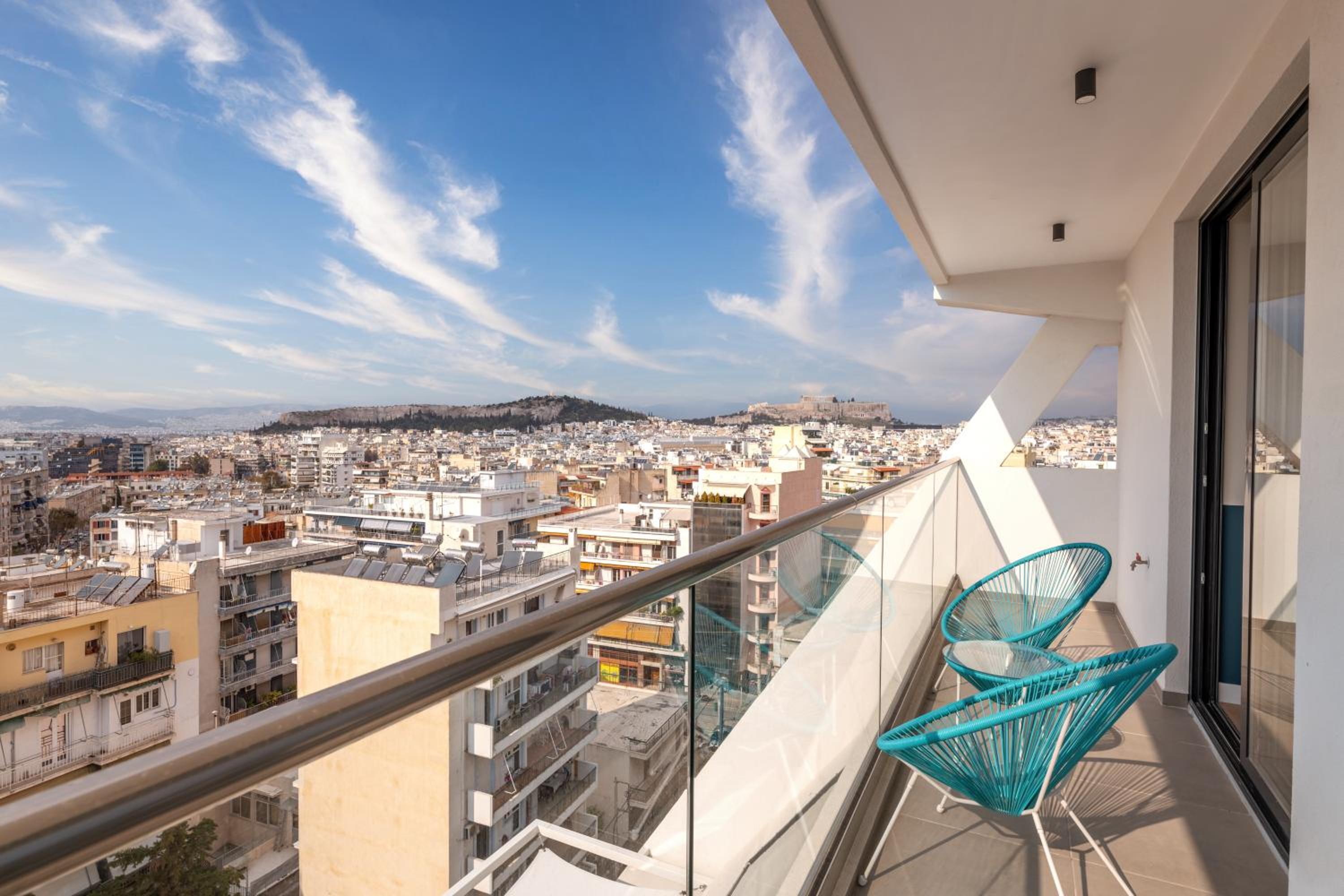 Apartment with Balcony photo 3