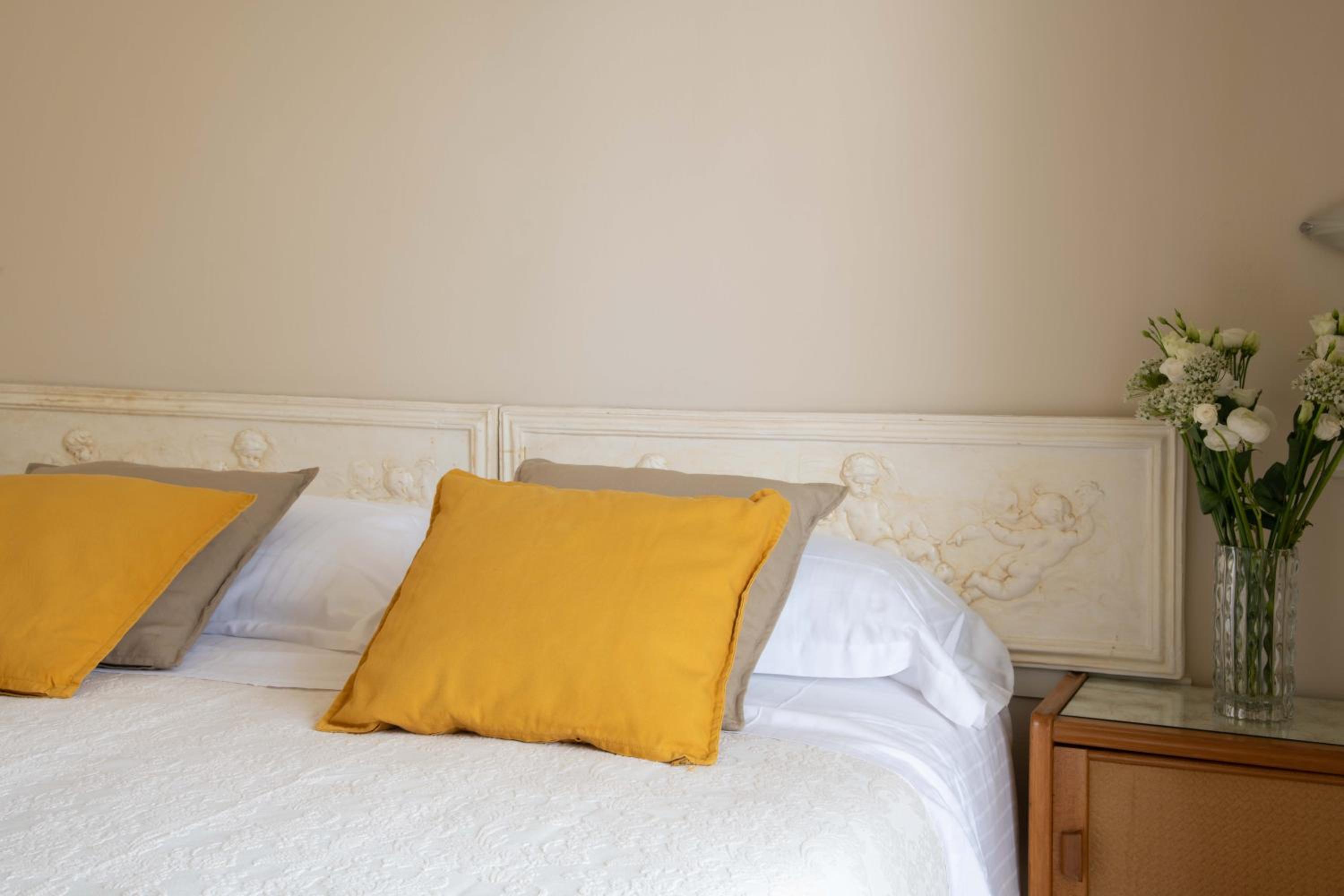 Double Room with Garden View - Photo 4