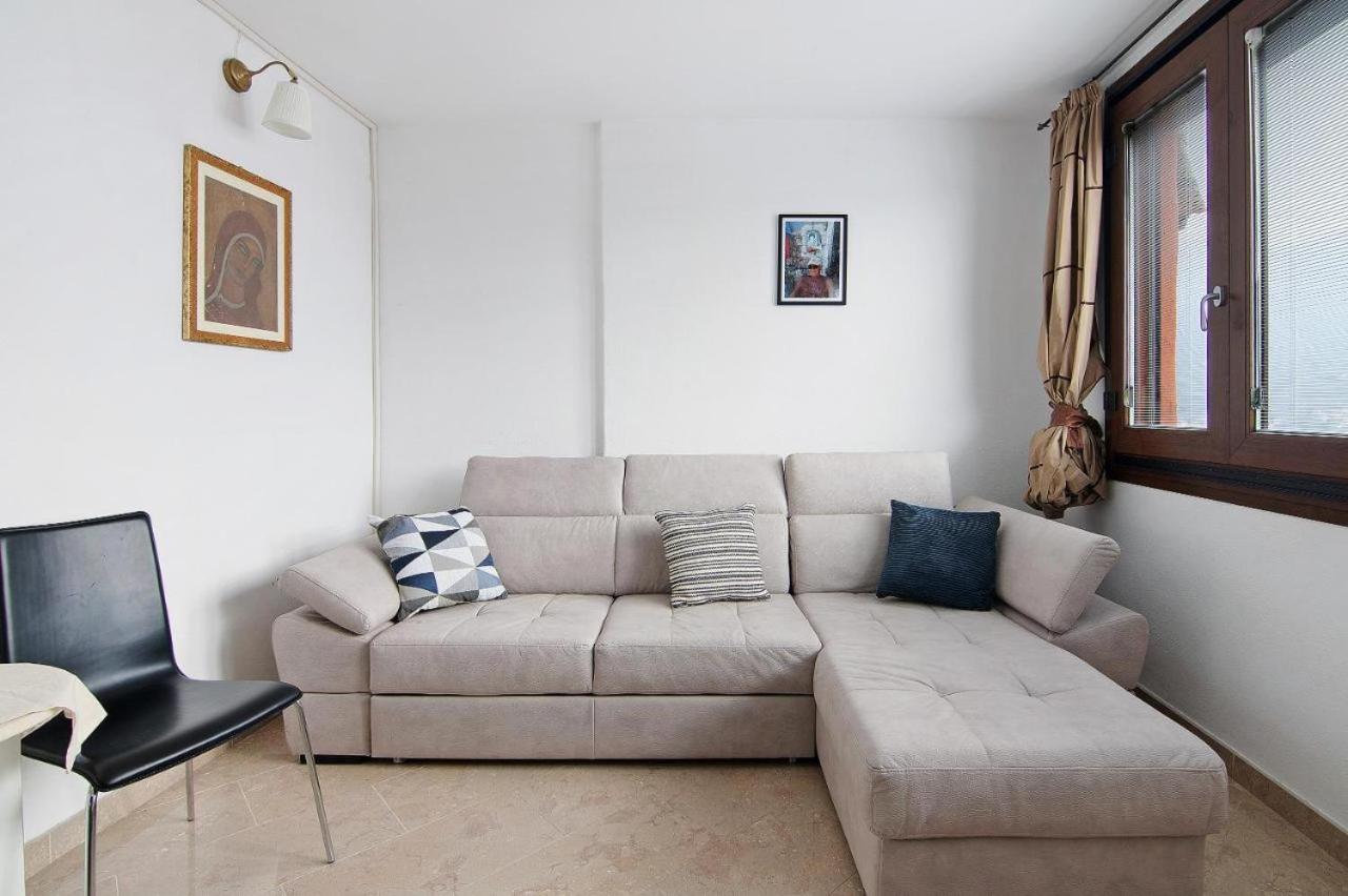 Deluxe Apartment photo 1