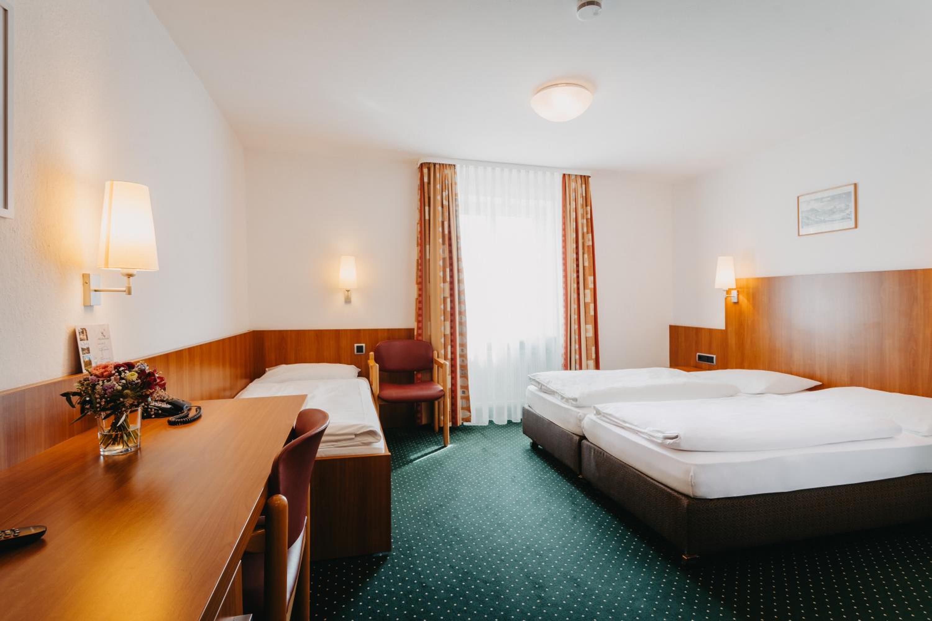 Triple Room - Photo 1
