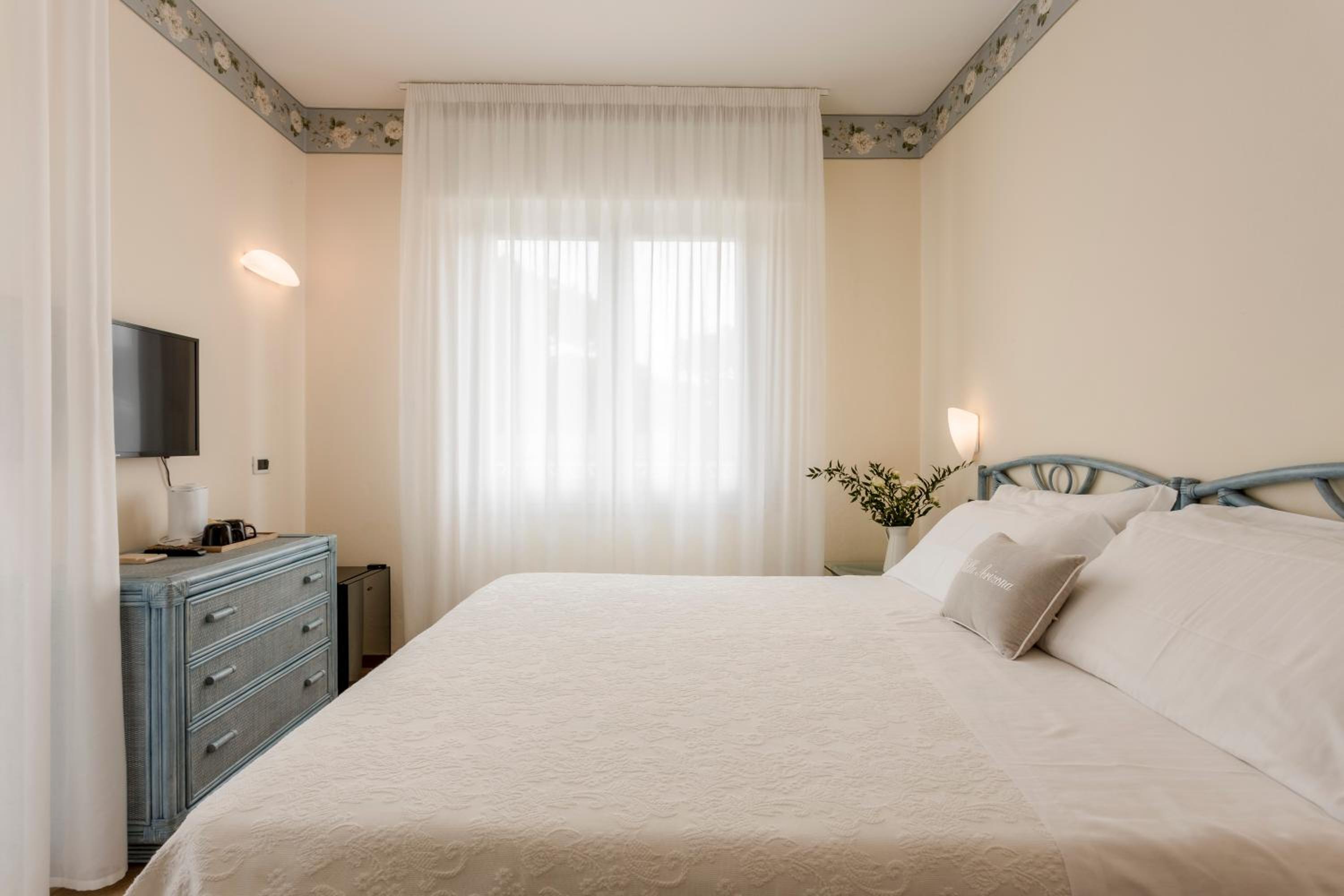 Superior Double Room - Photo 9