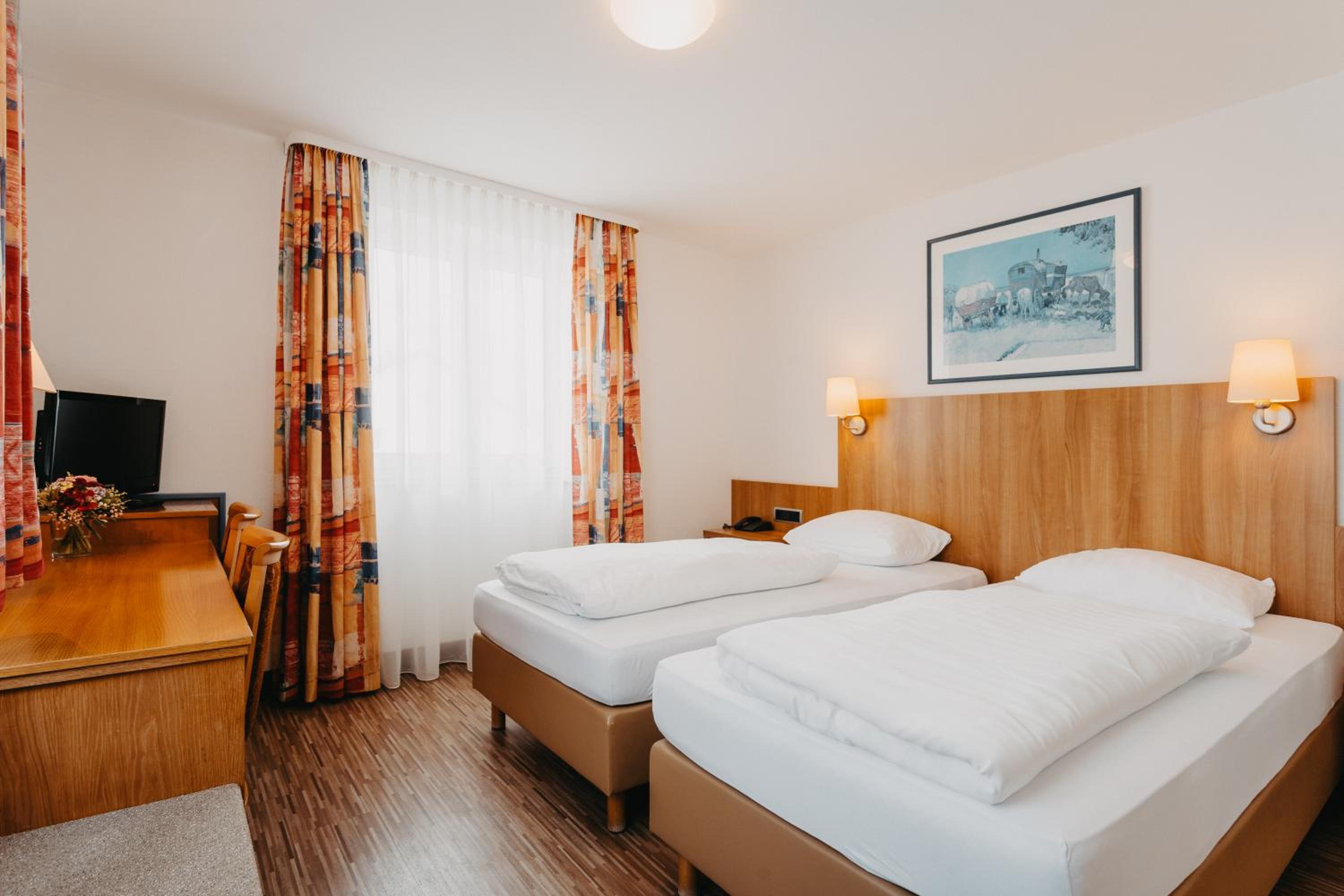 Double Room - Photo 4