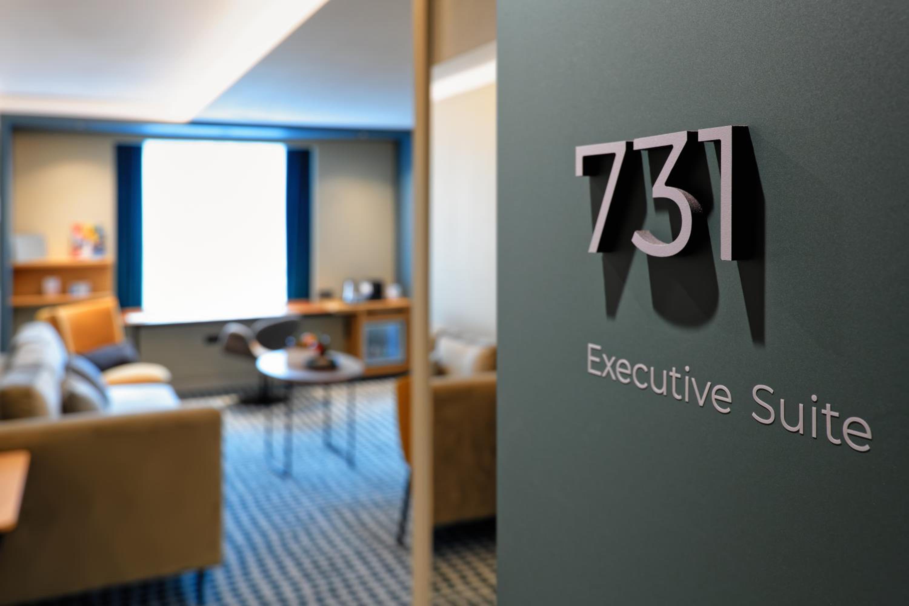 Executive Suite photo 2