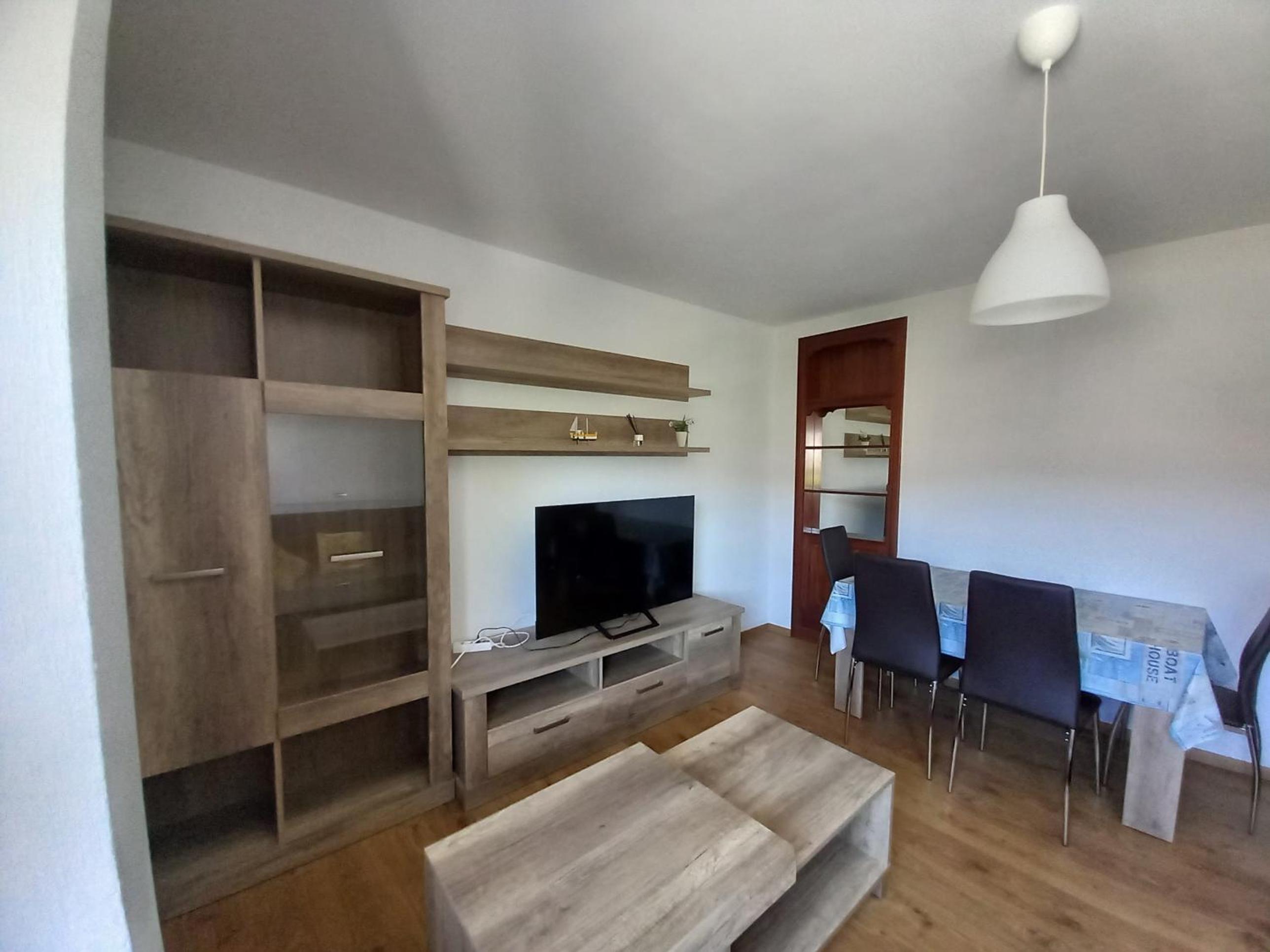 Three-Bedroom Apartment photo 3