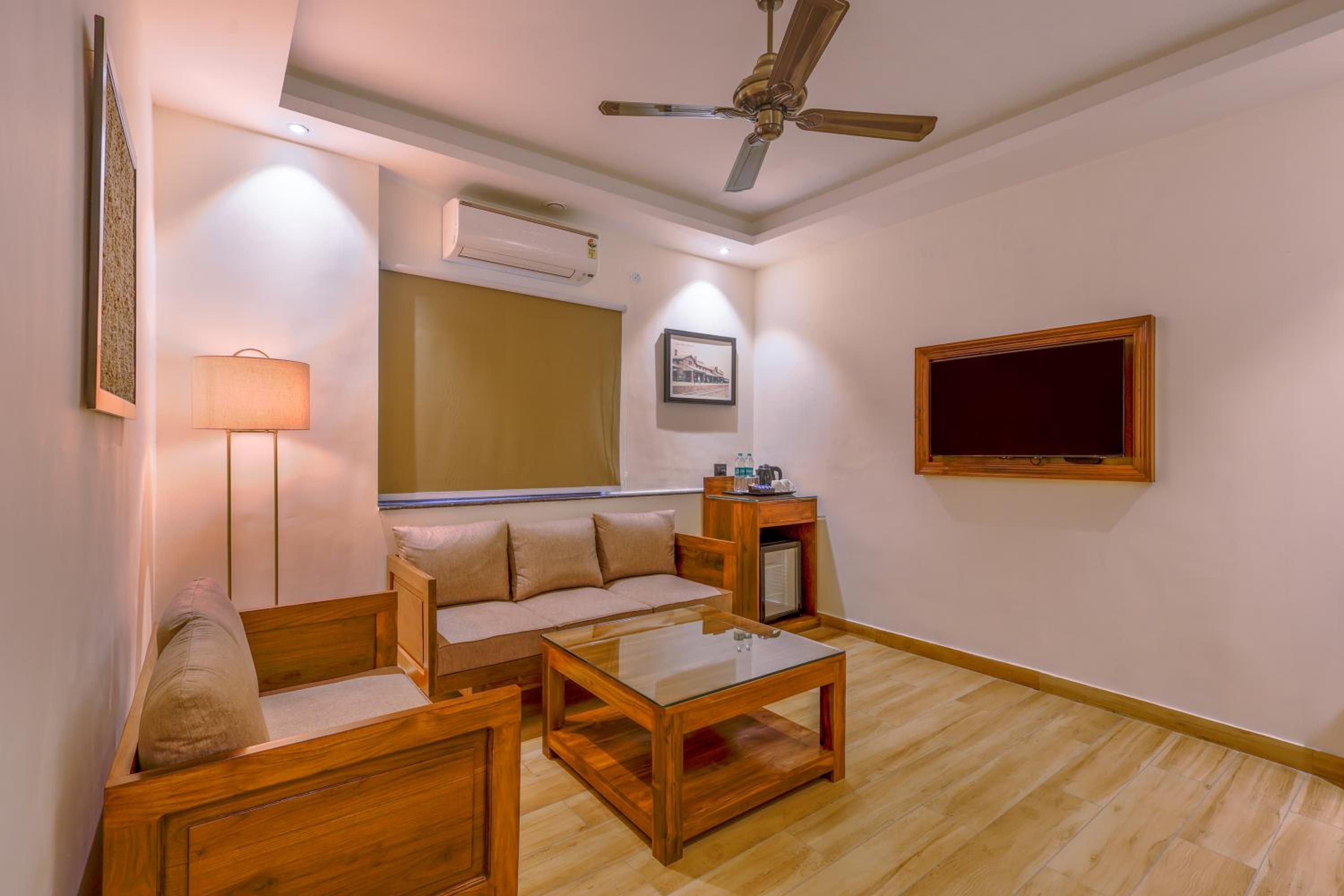 One-Bedroom Suite photo 1