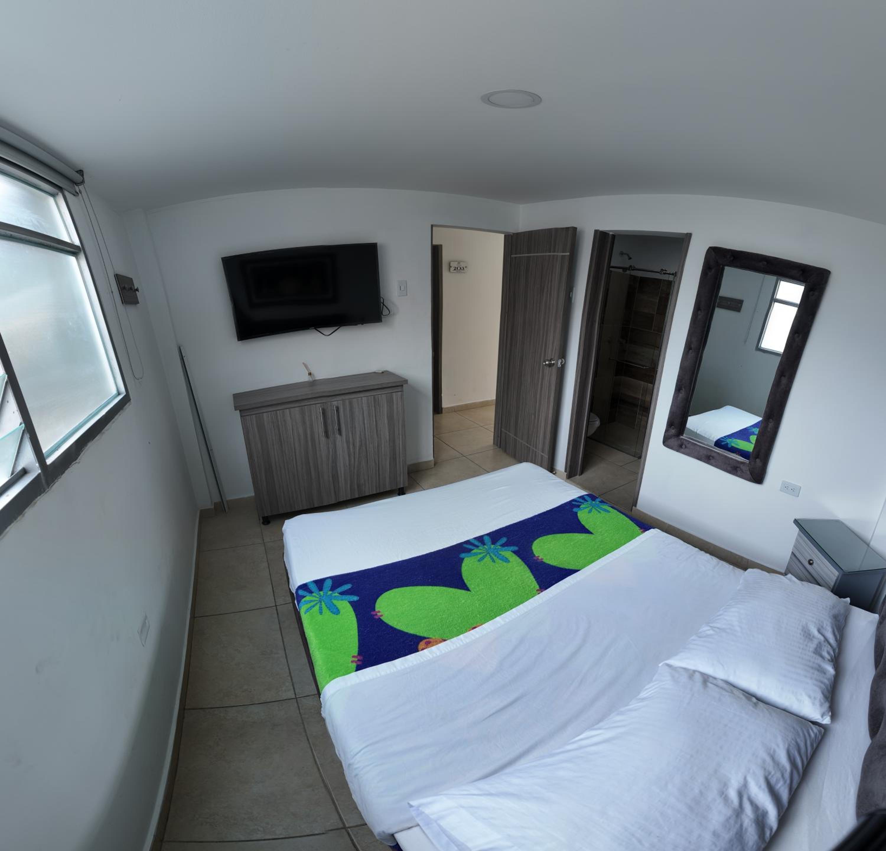 Double Room With Private Bathroom photo 2