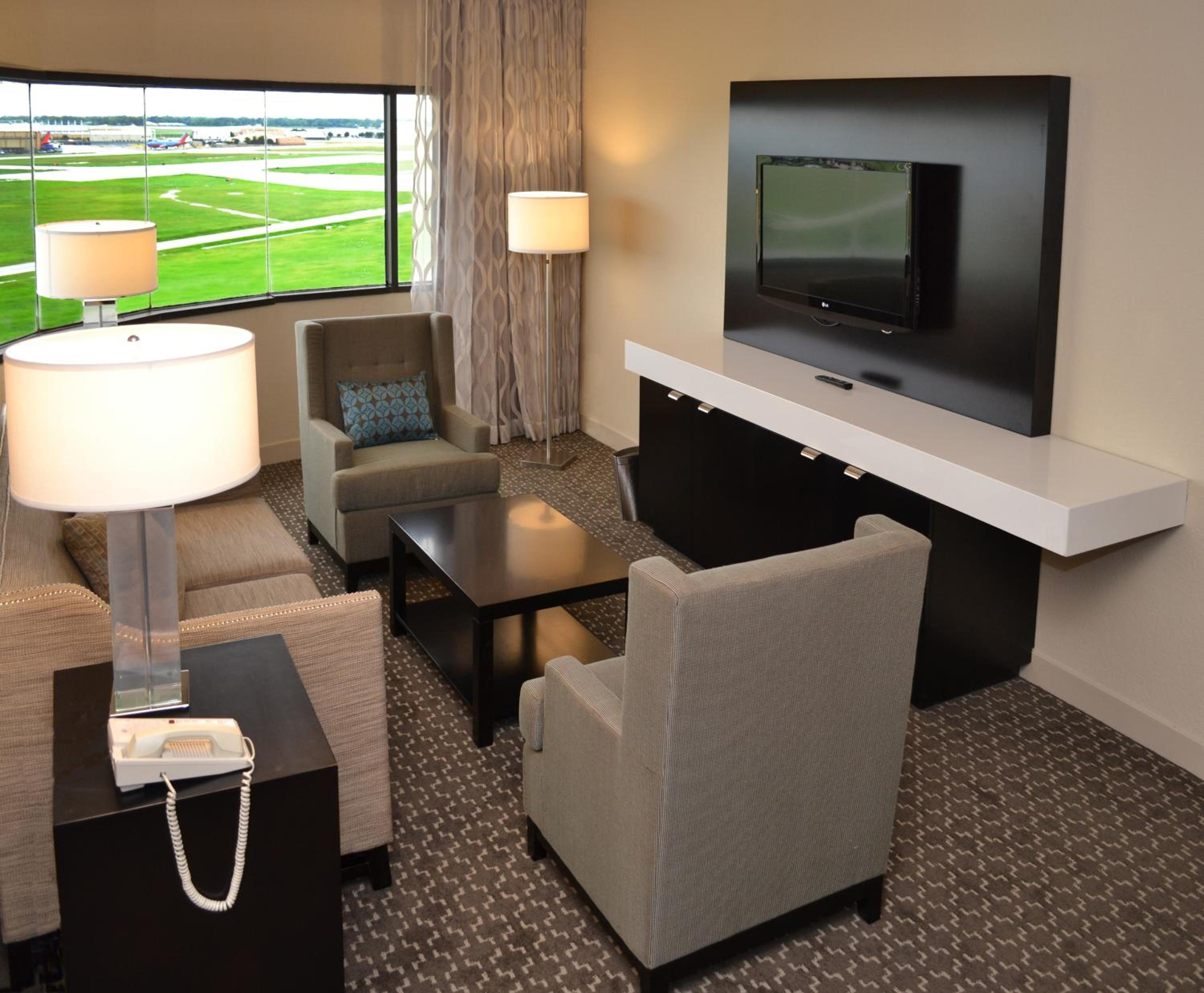 King Suite - Photo 1