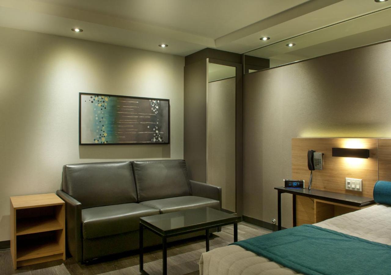 Superior Quadruple Room photo 2