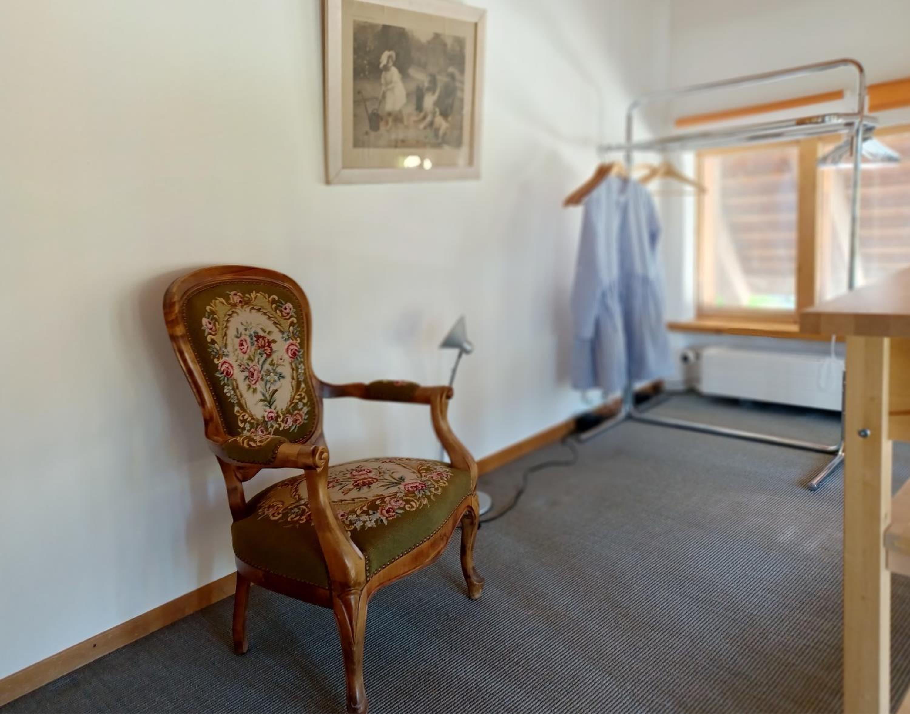 Apartment with Mountain View photo 3