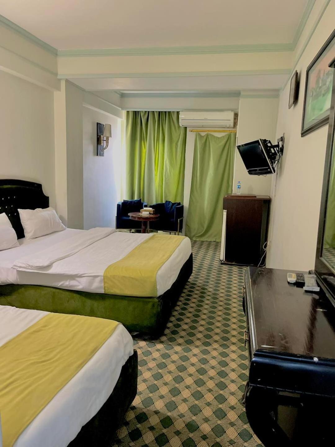 Budget Double Room photo 2