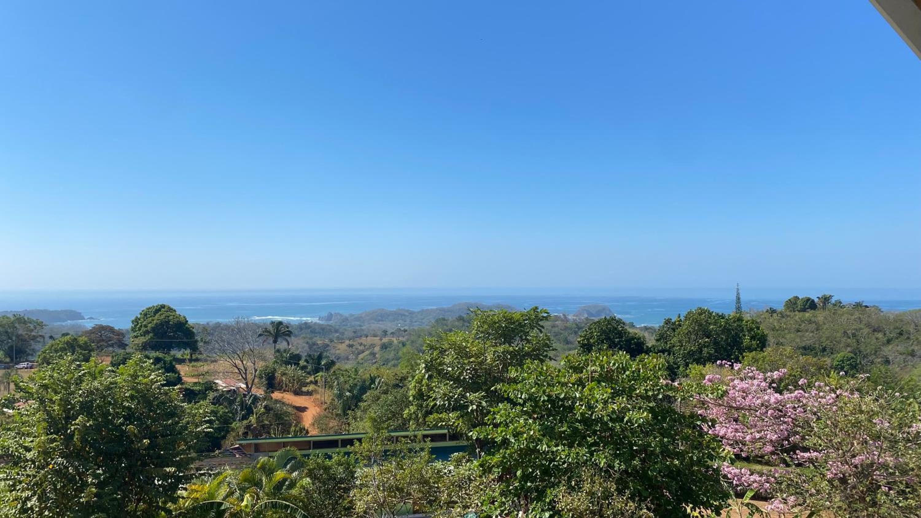 Deluxe Bungalow with Sea View - Photo 6