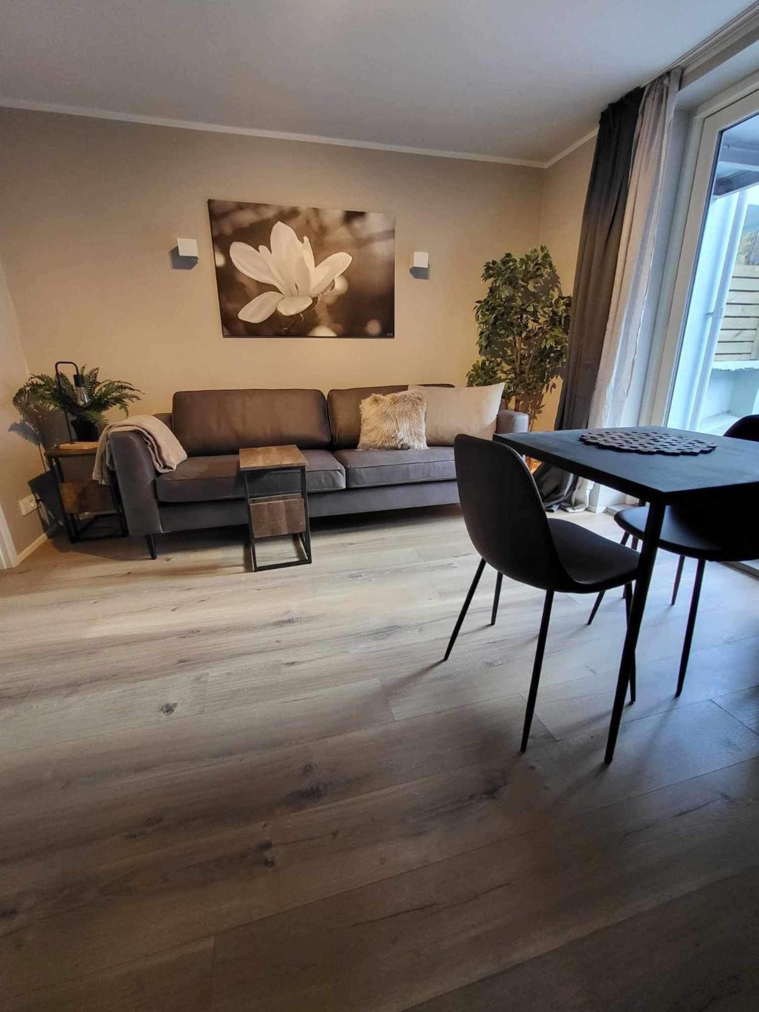 Apartment - Ground Floor - Photo 1