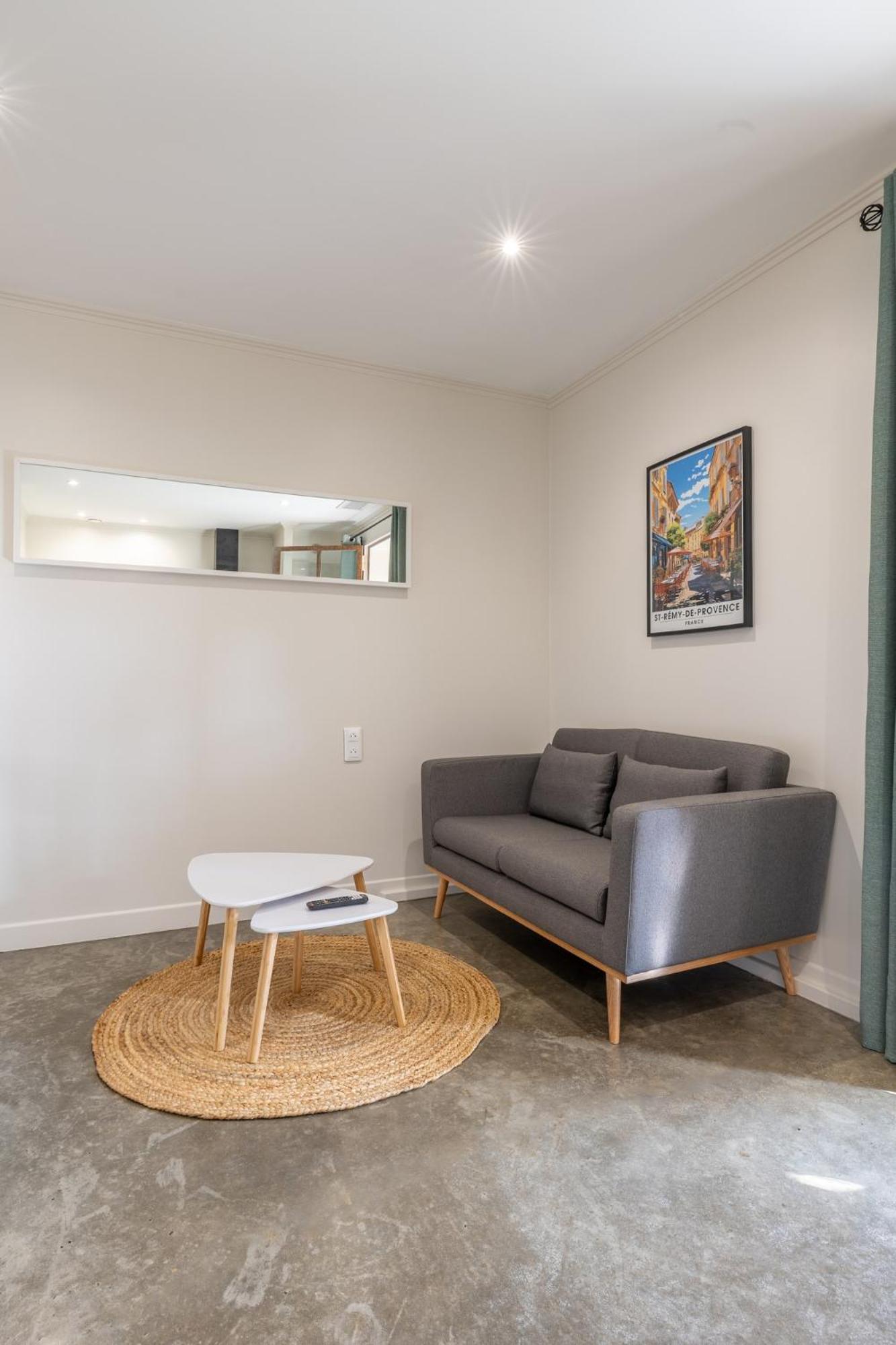 One-Bedroom Apartment with Garden View - Photo 1