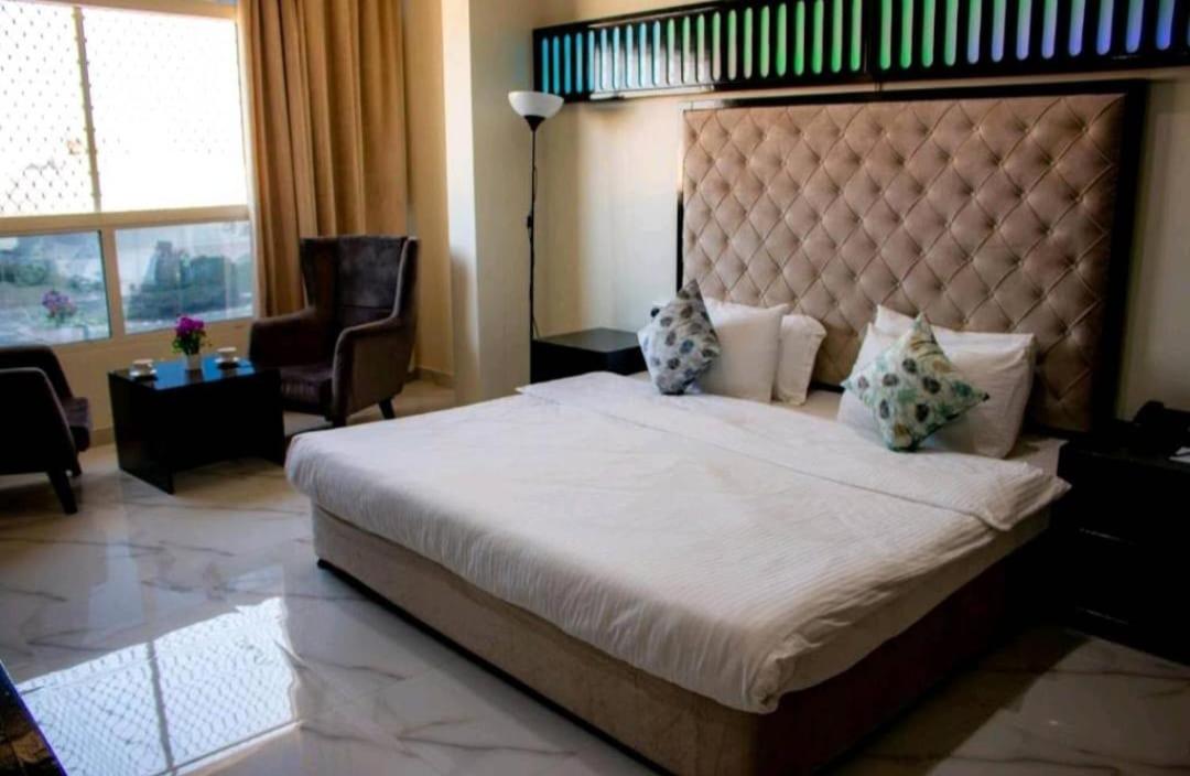 Single Room With Bathroom