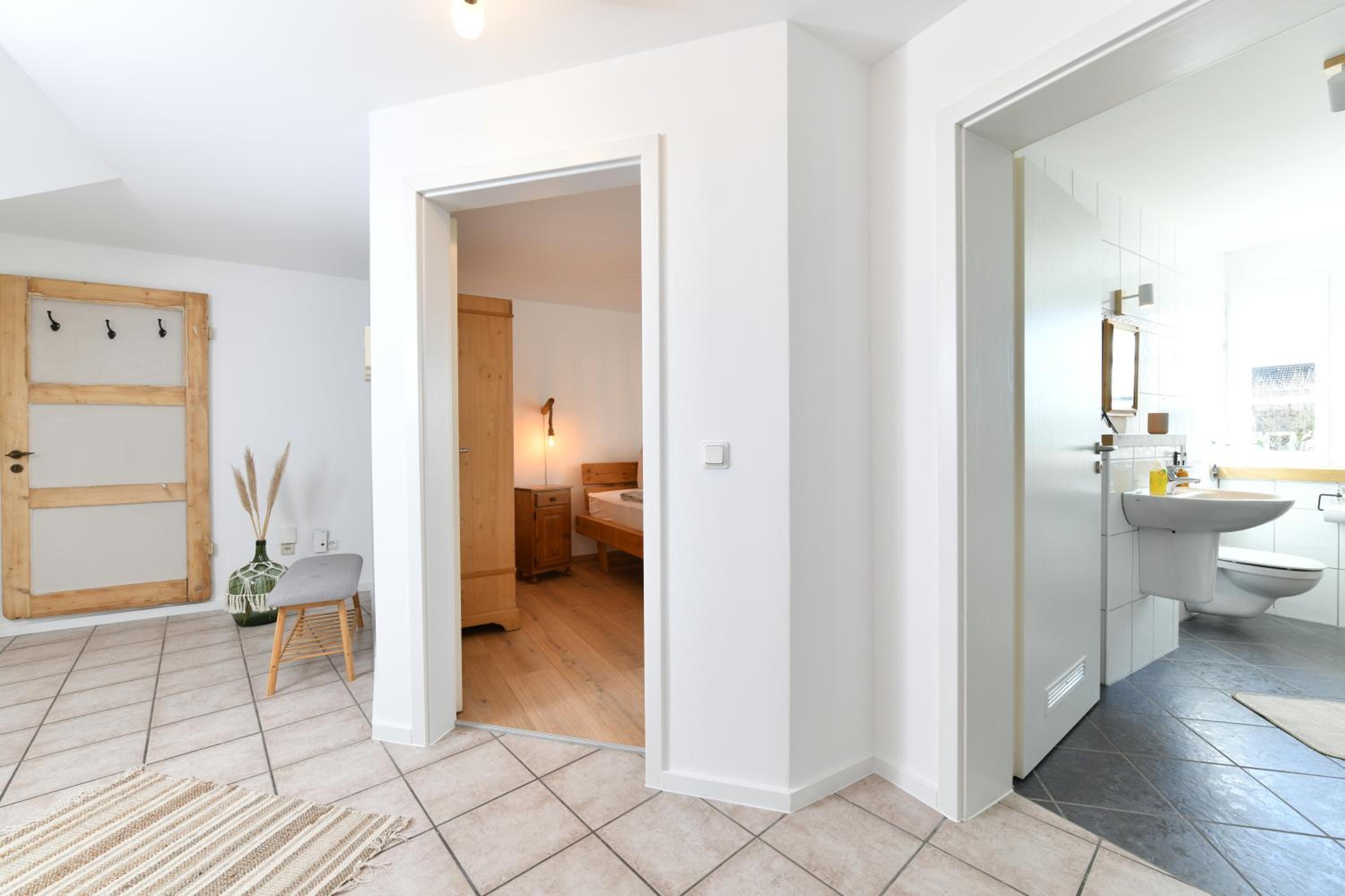 Apartment photo 2
