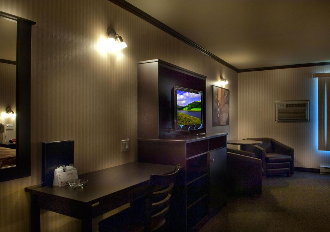 Classic Quadruple Room photo 3