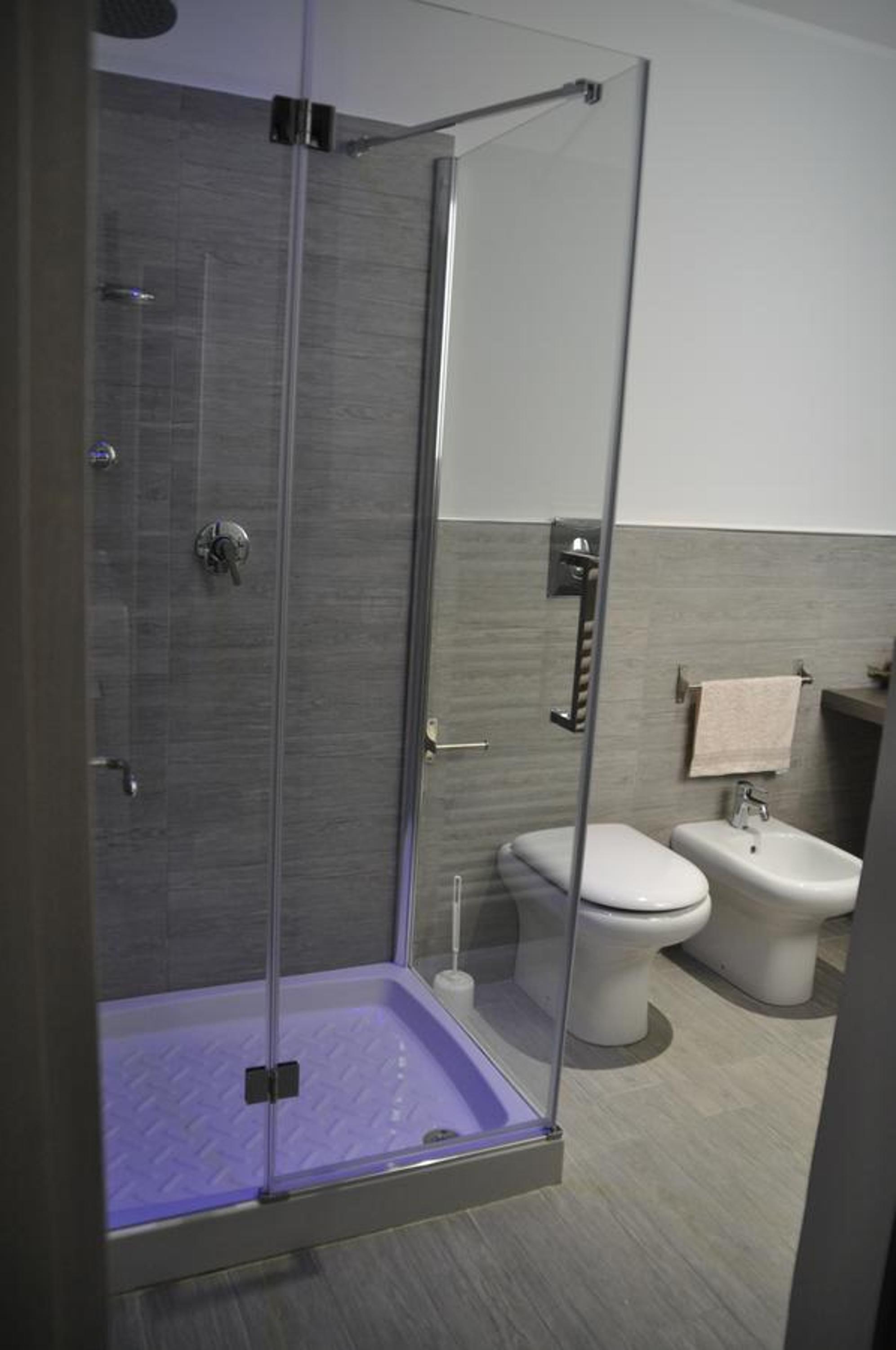 Apartment - Photo 9