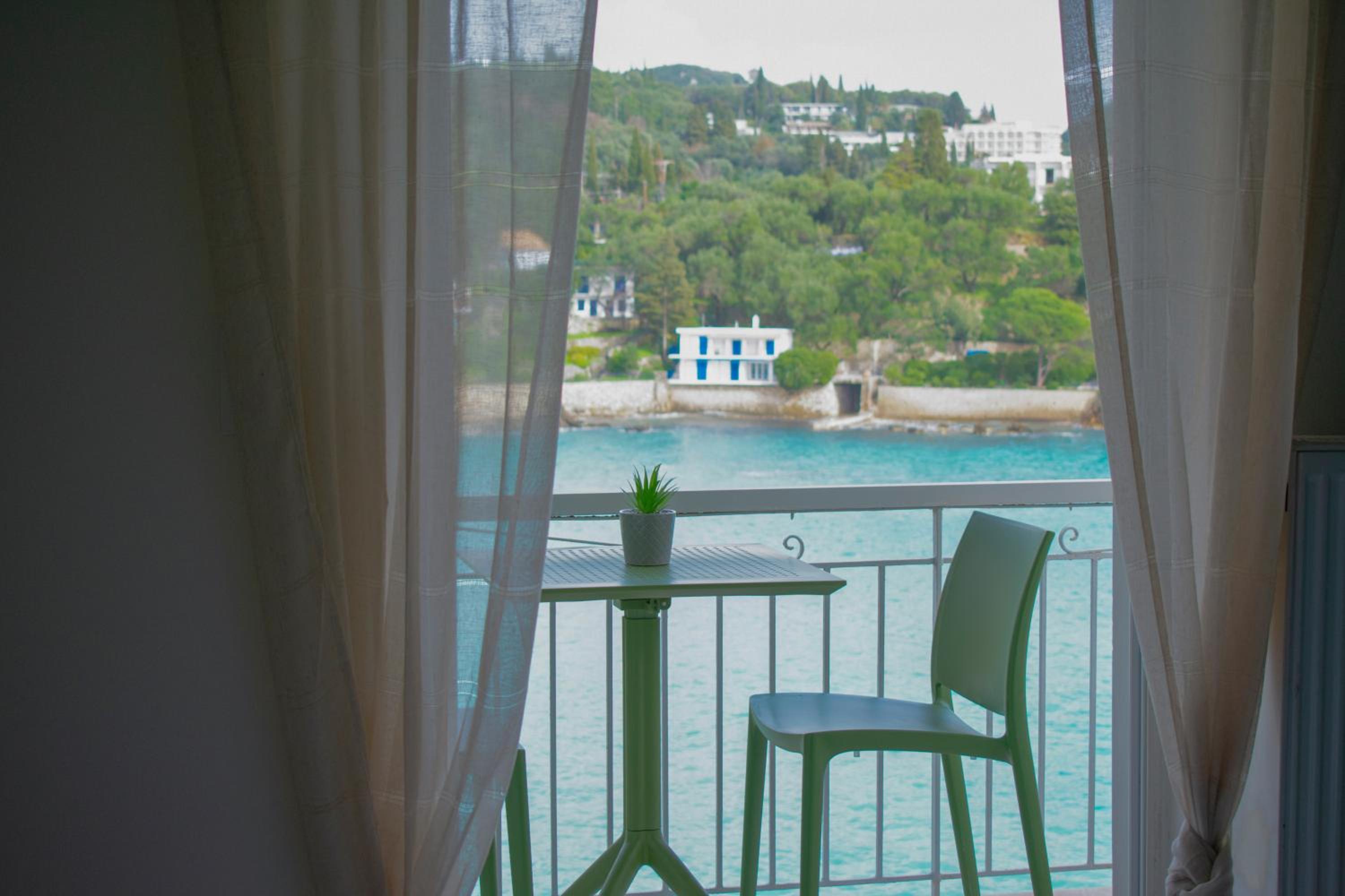 Apartment with Sea View photo 2