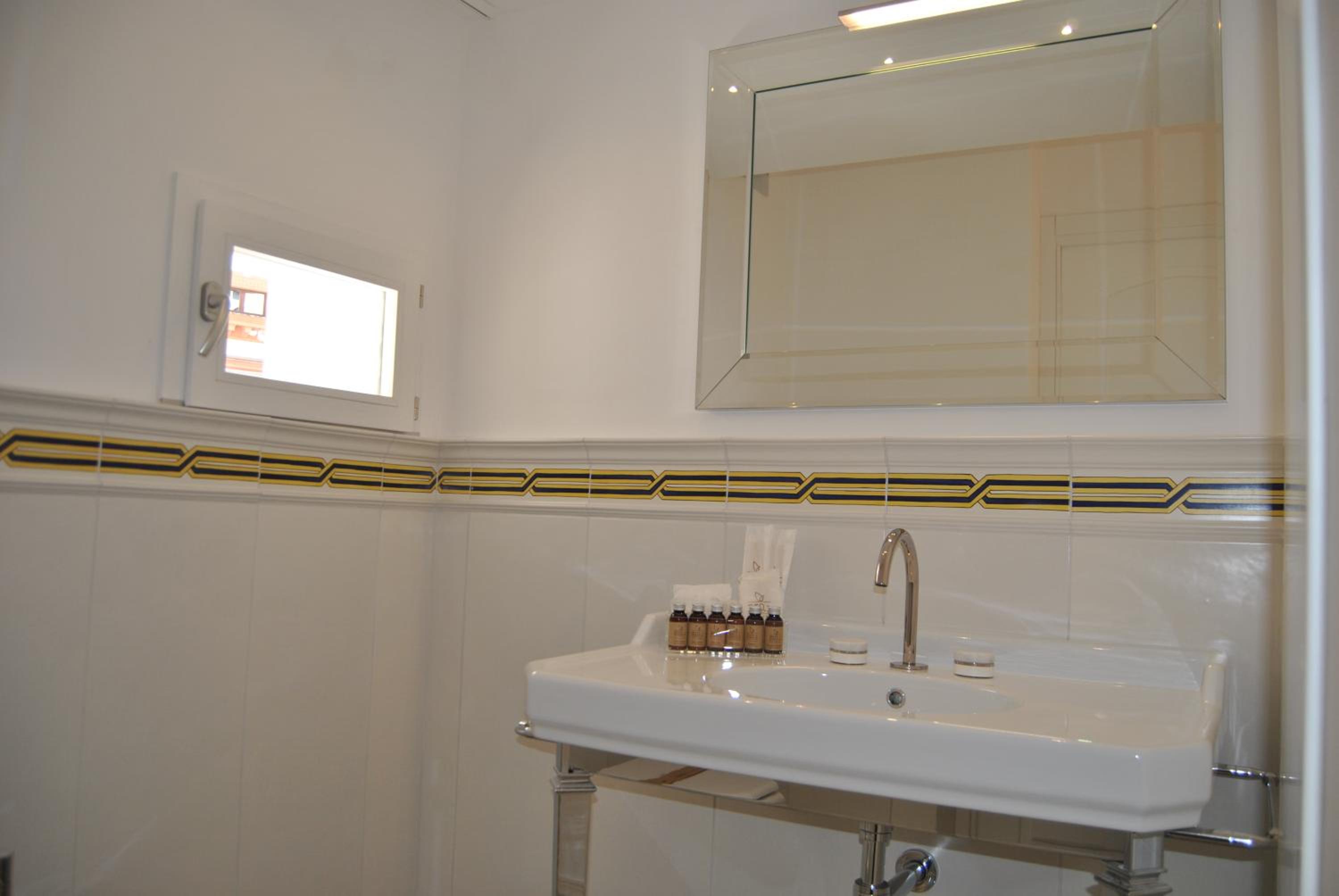 King Suite photo 2