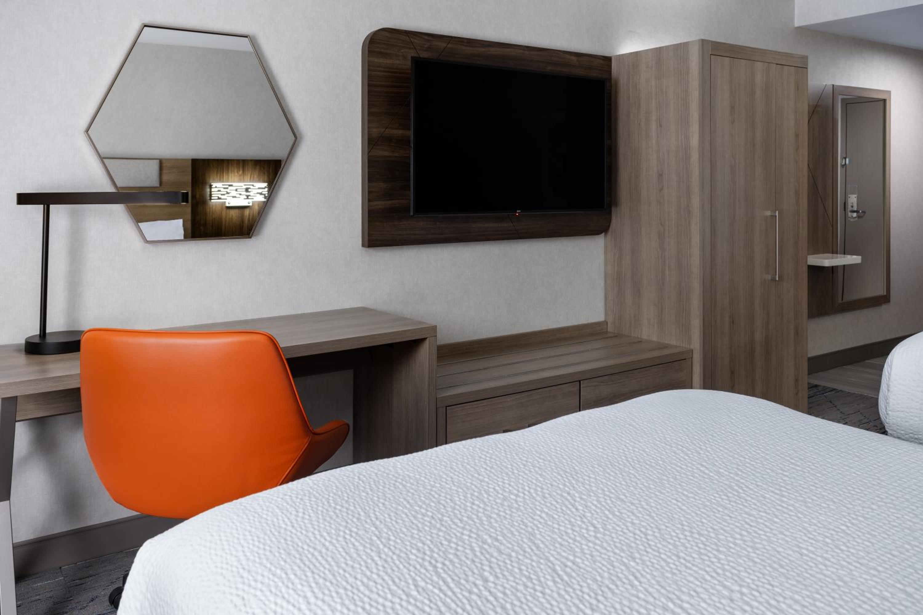 Queen Suite with Sofa Bed - Communication Accessible photo 1