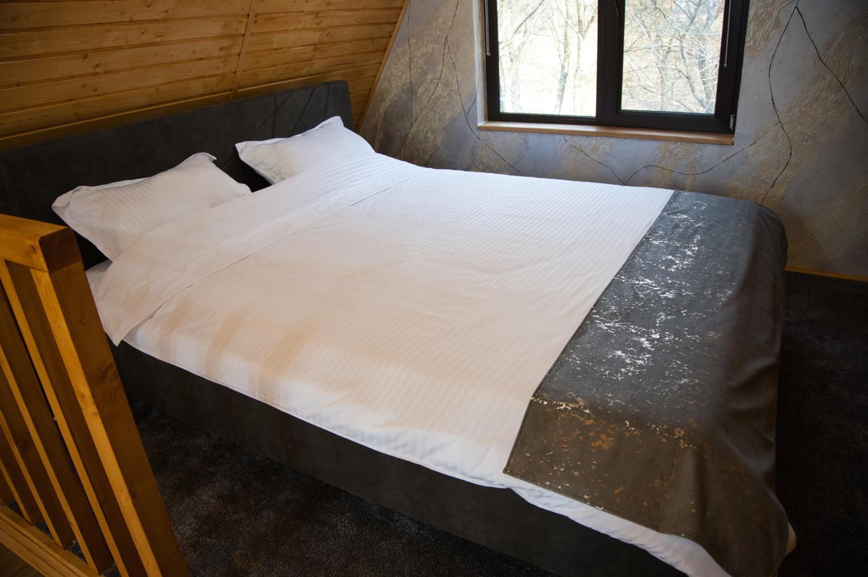 One-Bedroom Chalet - Photo 37